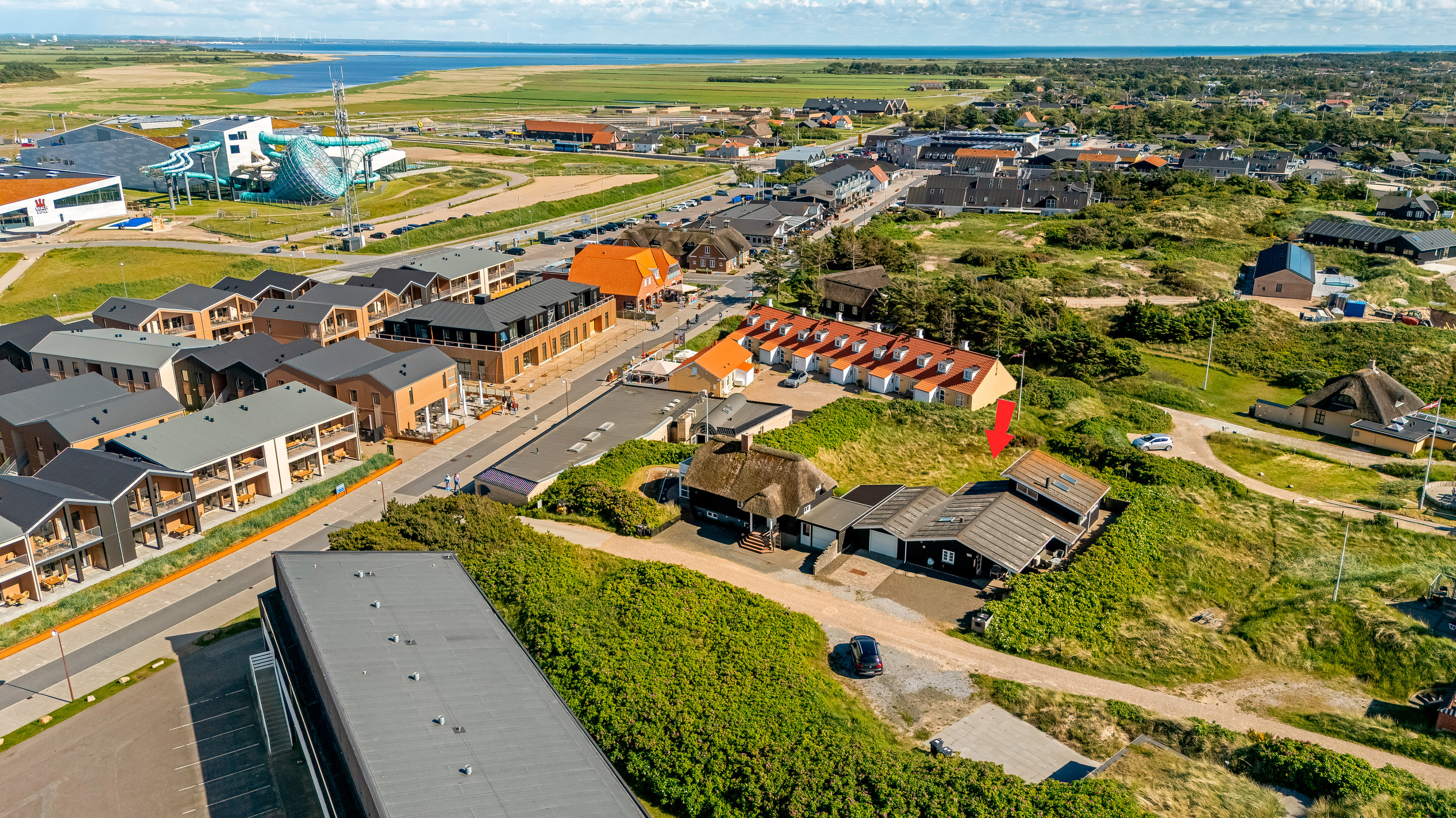 Fremhævet luftfoto billede i fuldskærmstilstand. Billede af Lodbergsvej 163, Søndervig, 6950 Ringkøbing
