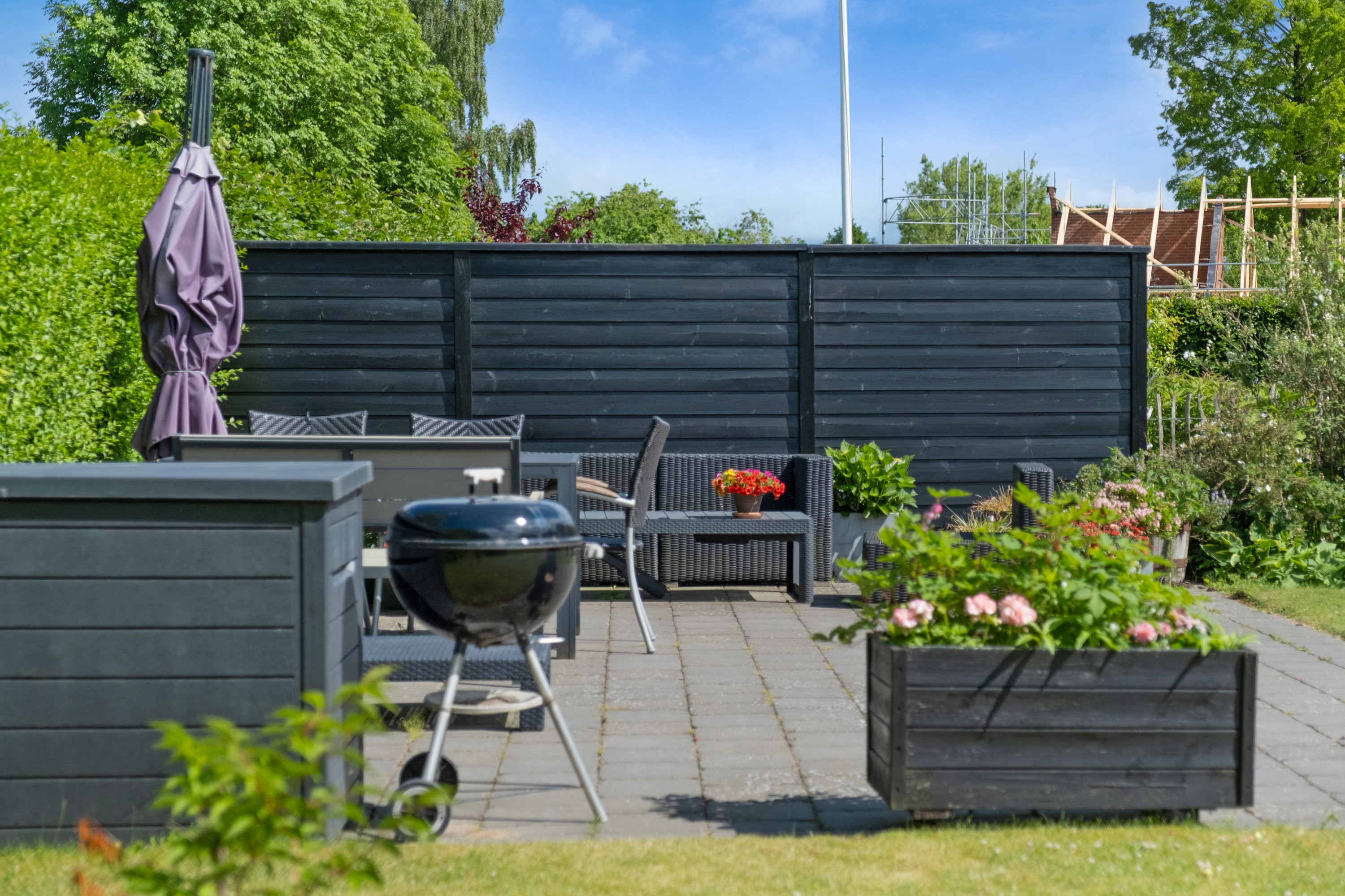 Fremhævet terrasse billede i fuldskærmstilstand. Billede af Rosenvænget 43, 5500 Middelfart