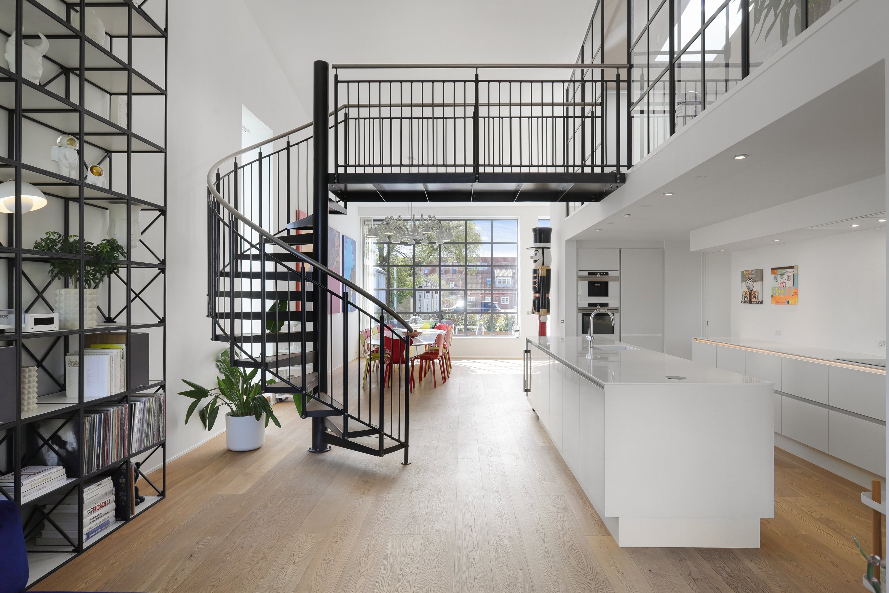 Fremhævet andet billede i fuldskærmstilstand. Billede af Filmbyen 8A, 2650 Hvidovre