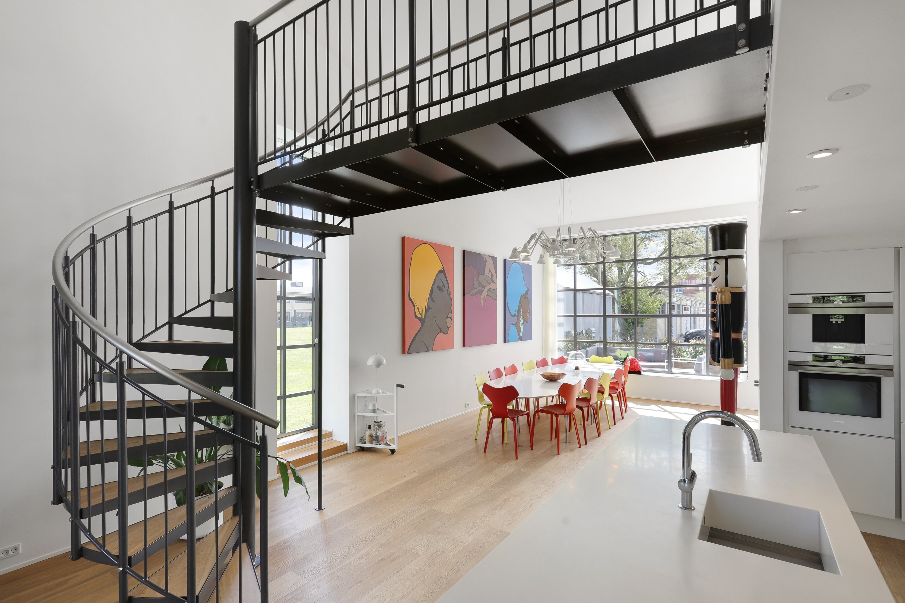 Fremhævet andet billede i fuldskærmstilstand. Billede af Filmbyen 8A, 2650 Hvidovre