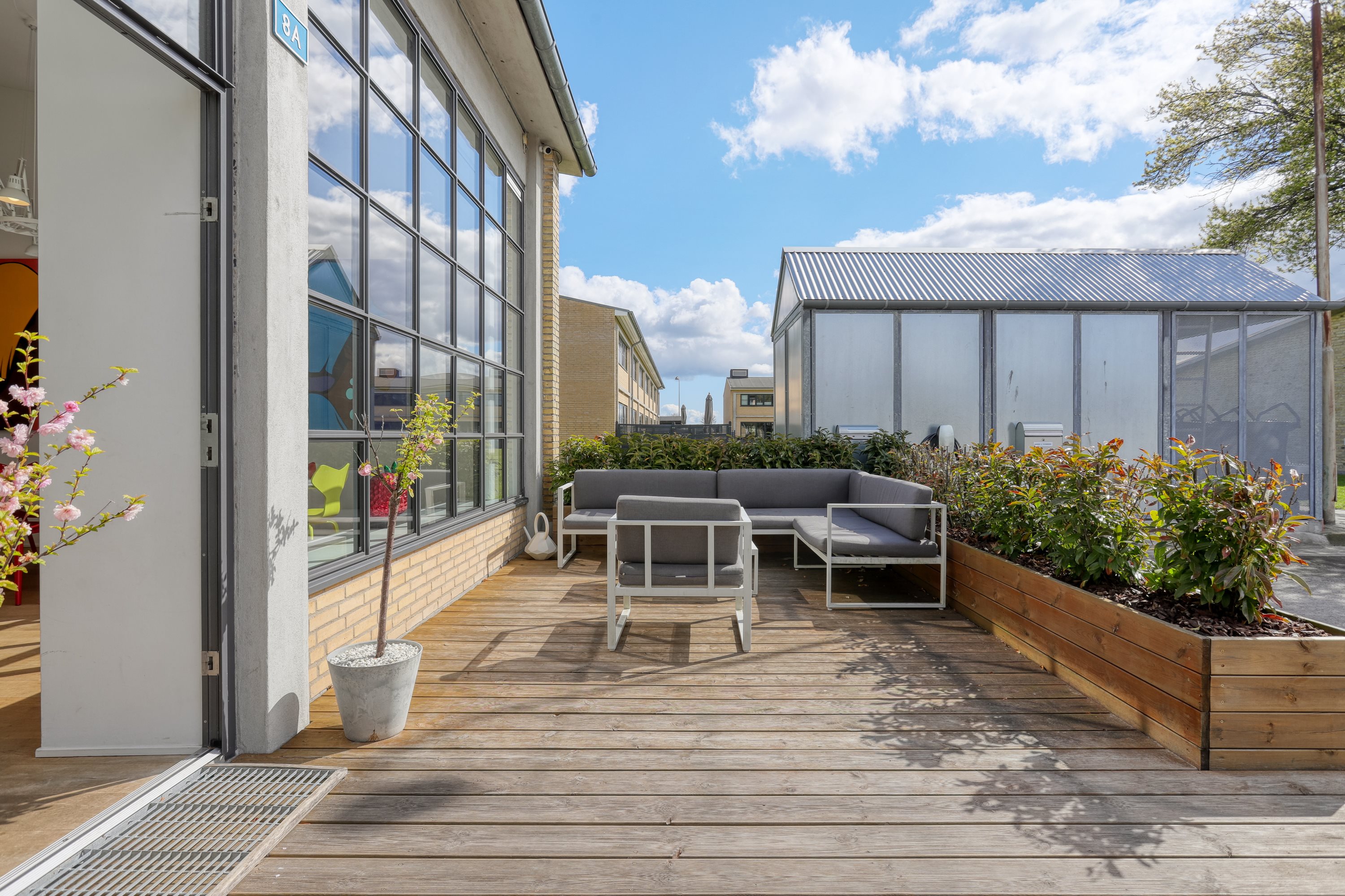 Fremhævet andet billede i fuldskærmstilstand. Billede af Filmbyen 8A, 2650 Hvidovre