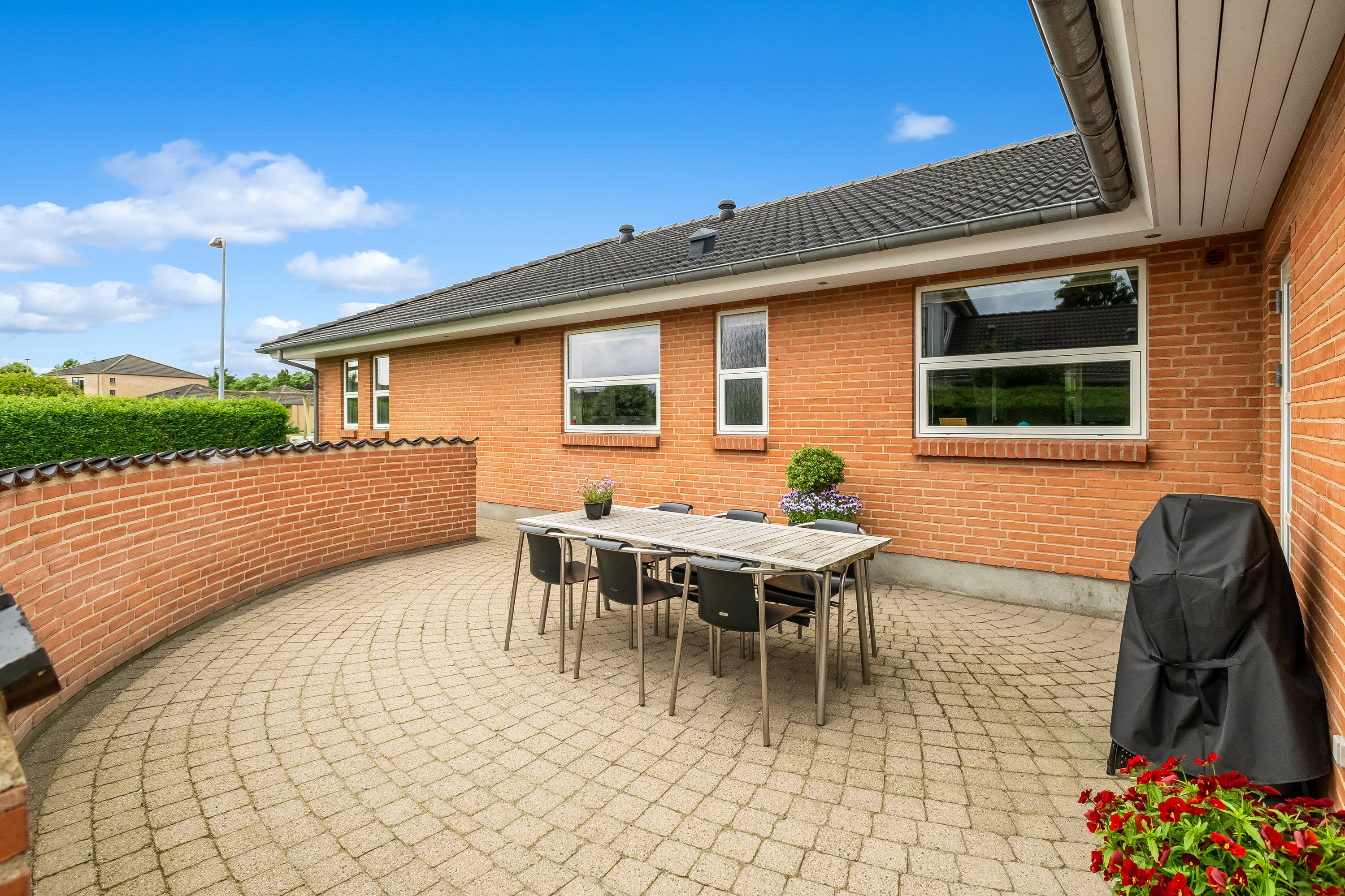 Fremhævet terrasse billede i fuldskærmstilstand. Billede af Skovvikken 34, Mejrup, 7500 Holstebro