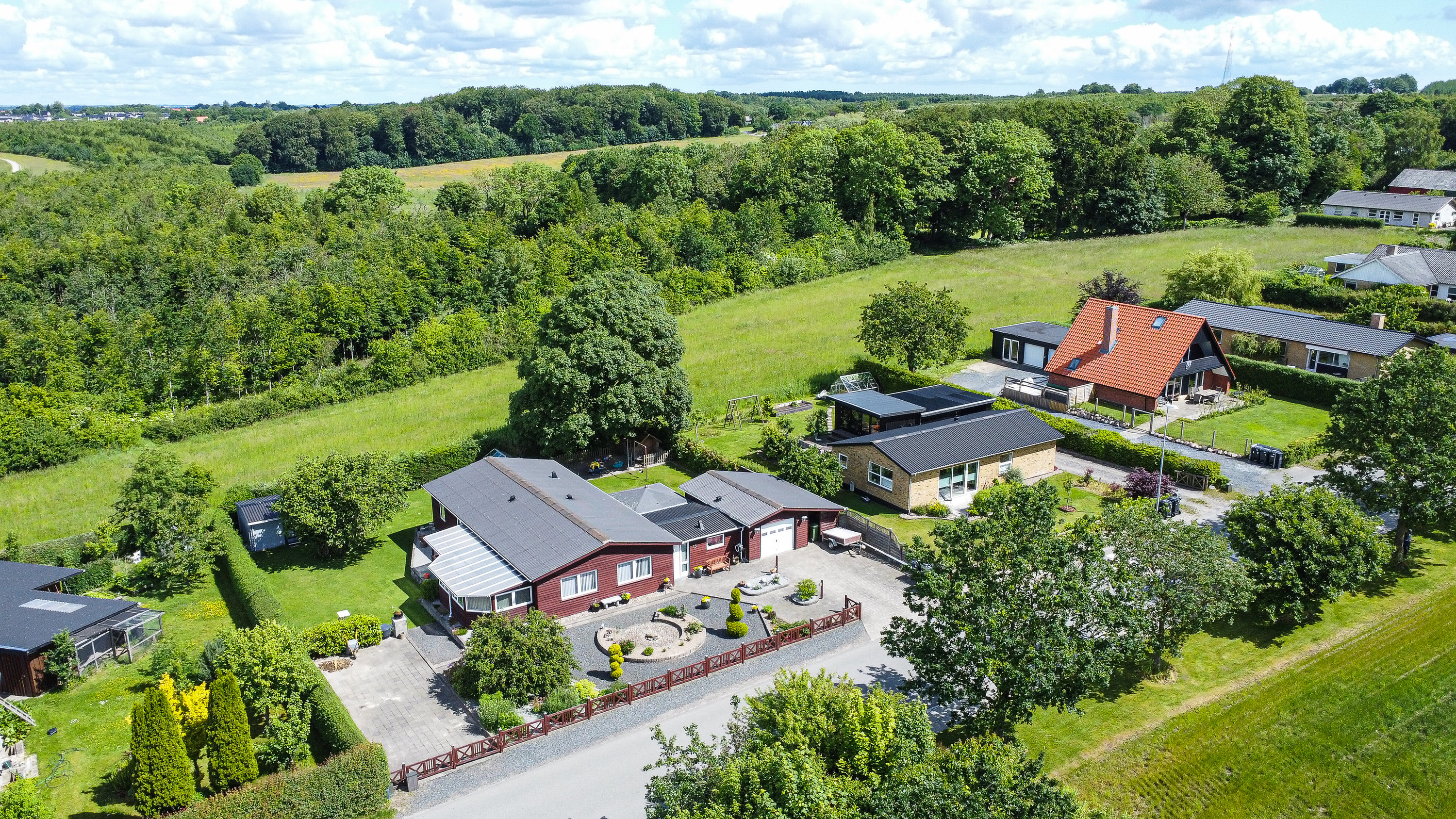 Fremhævet ejendommen billede i fuldskærmstilstand. Billede af Vestermøllevej 15, Fruering, 8660 Skanderborg