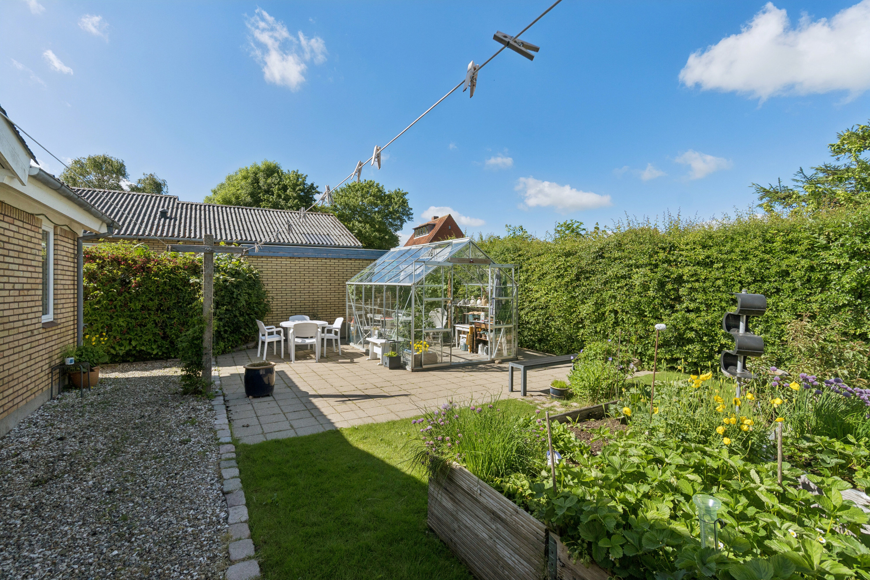 Fremhævet set fra vejen billede i fuldskærmstilstand. Billede af Gartneralle 4, 7700 Thisted