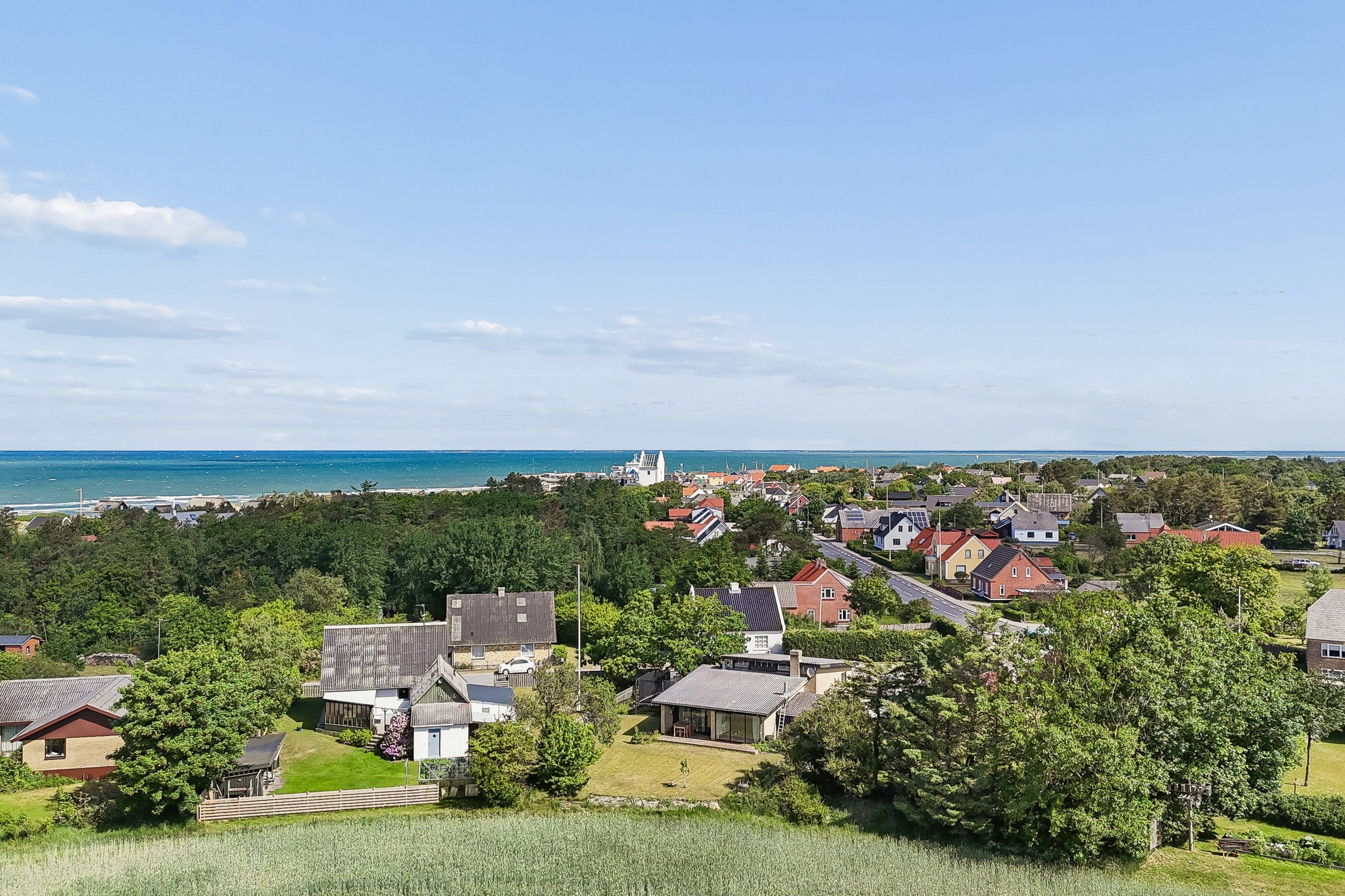 Fremhævet luftfoto billede i fuldskærmstilstand. Billede af Strandvejen 1, Vesterø, 9940 Læsø