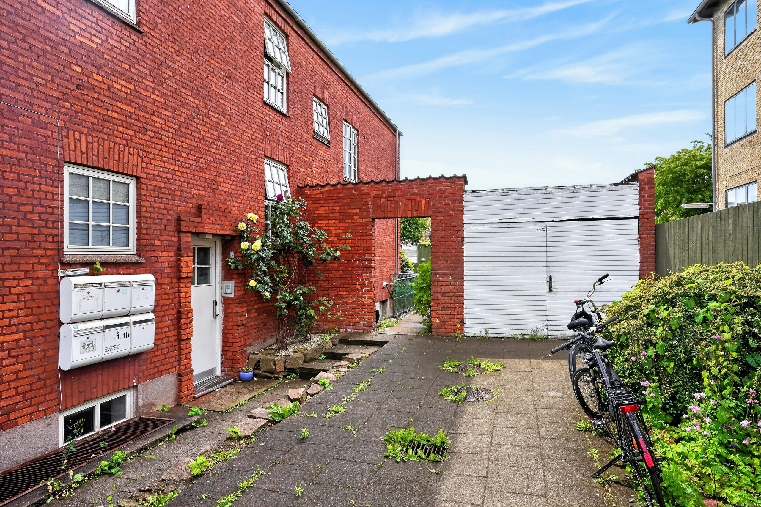Fremhævet gårdmiljø billede i fuldskærmstilstand. Billede af Folehaven 115, 1. th., 2500 Valby