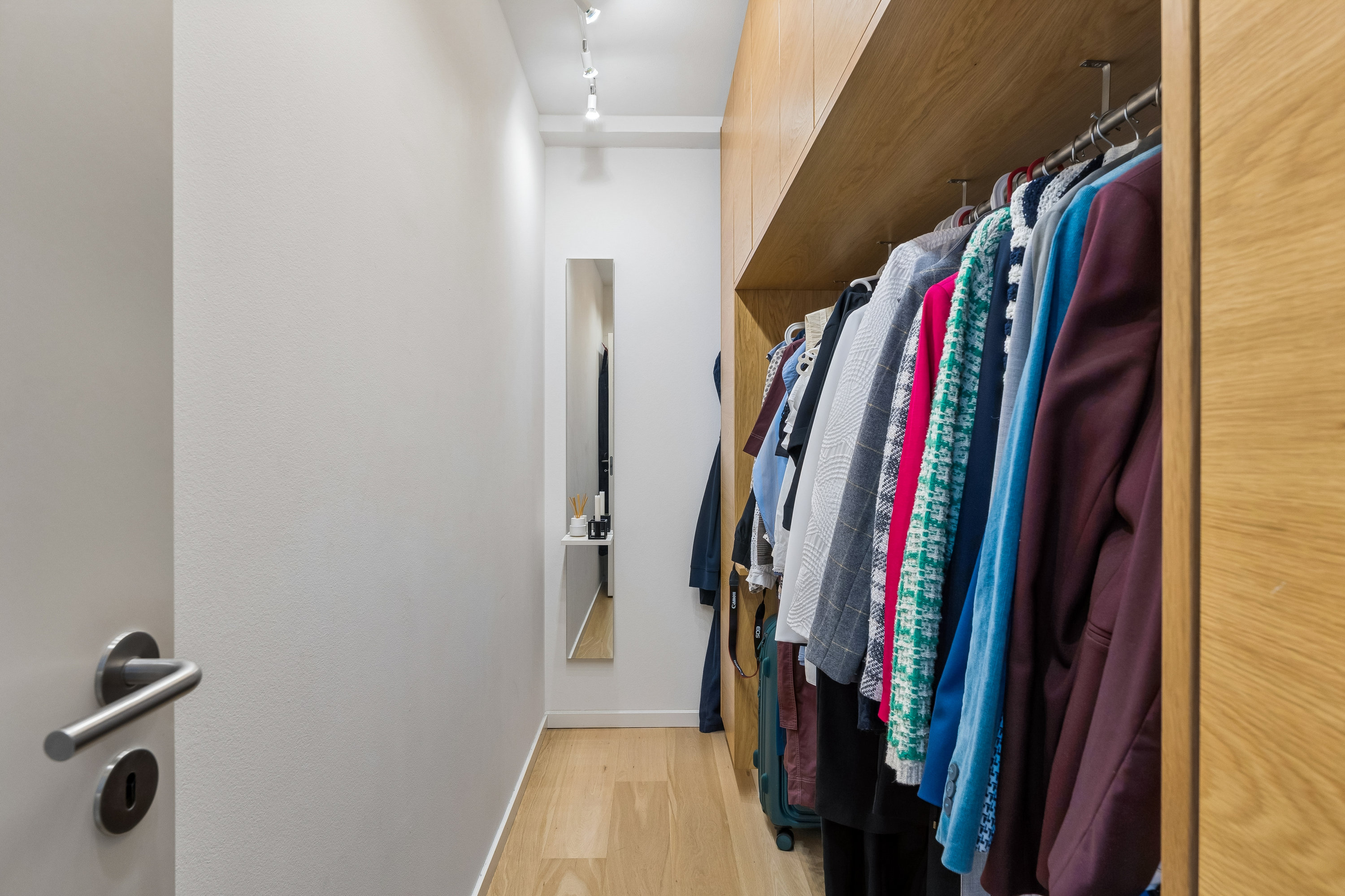Fremhævet walkin closet billede i fuldskærmstilstand. Billede af Fredericiagade 21, 2. tv., 1310 København K