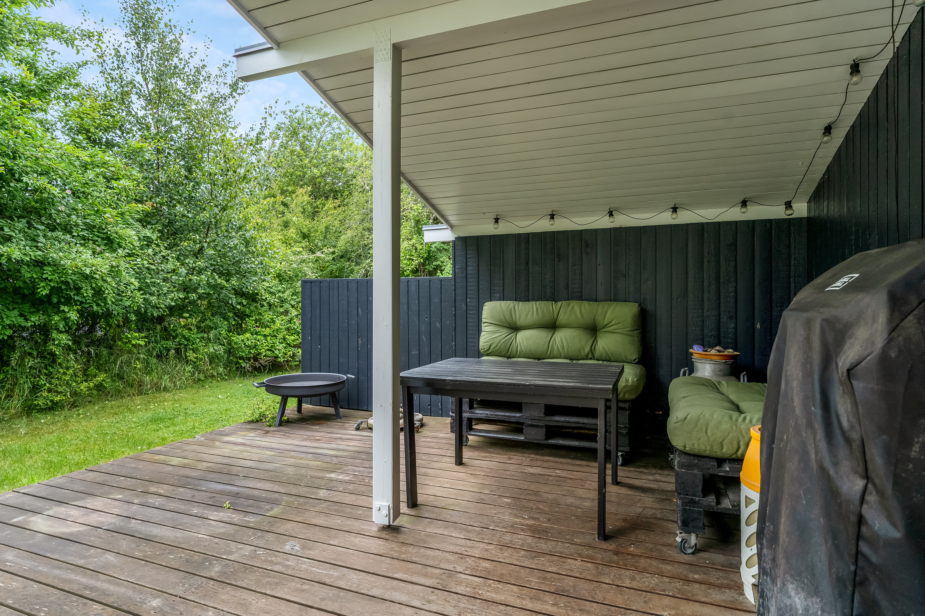 Fremhævet overdækket terrasse billede i fuldskærmstilstand. Billede af Fjordstræde 7, Hummingen, 4983 Dannemare