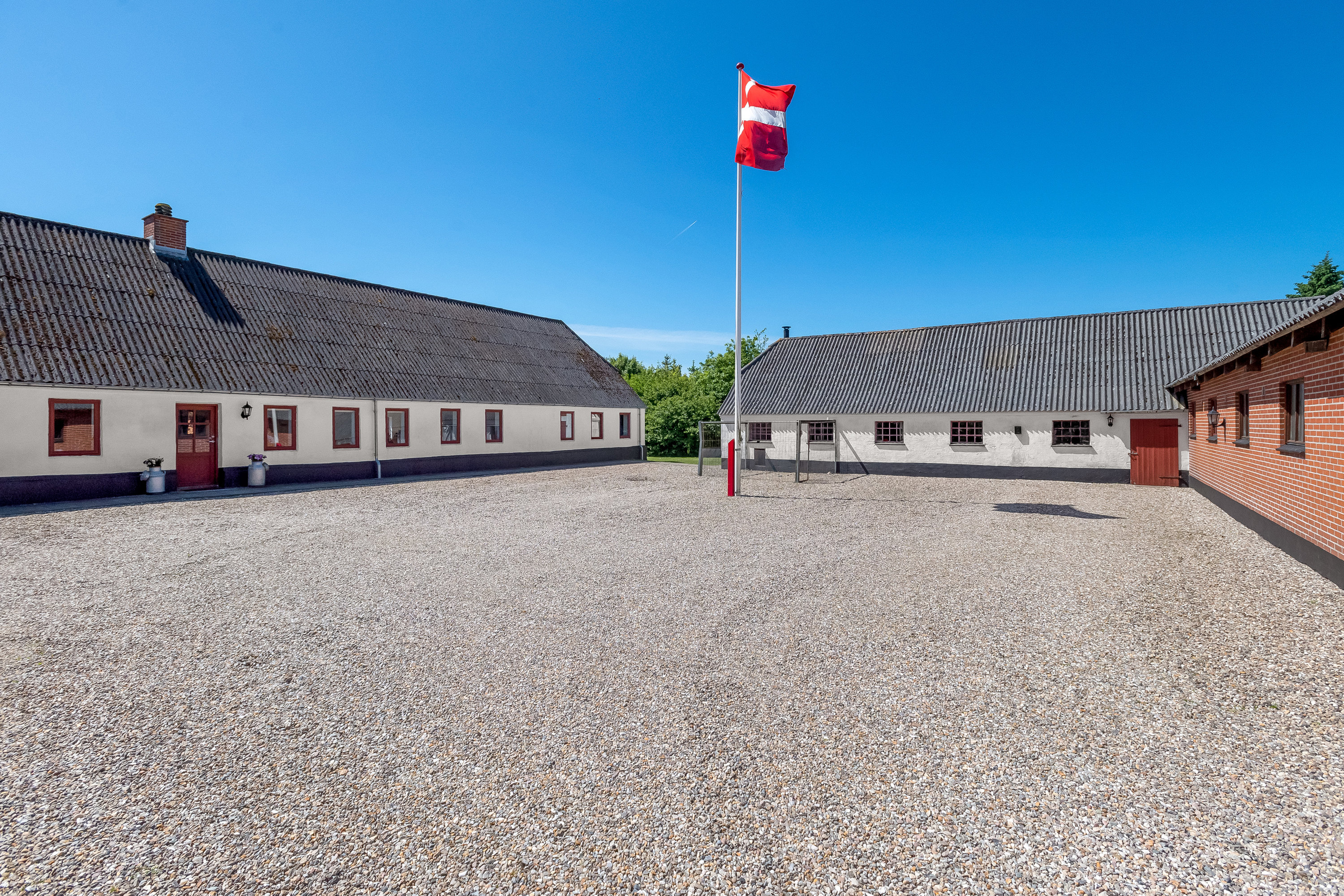 Fremhævet ejendommen billede i fuldskærmstilstand. Billede af Skalstrupvej 57, Skalstrup, 7570 Vemb