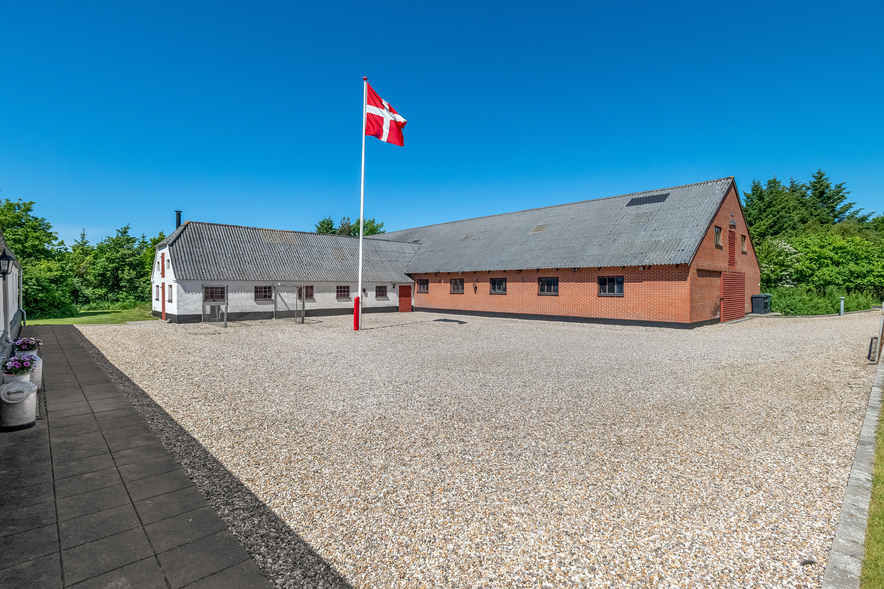 Fremhævet ejendommen billede i fuldskærmstilstand. Billede af Skalstrupvej 57, Skalstrup, 7570 Vemb