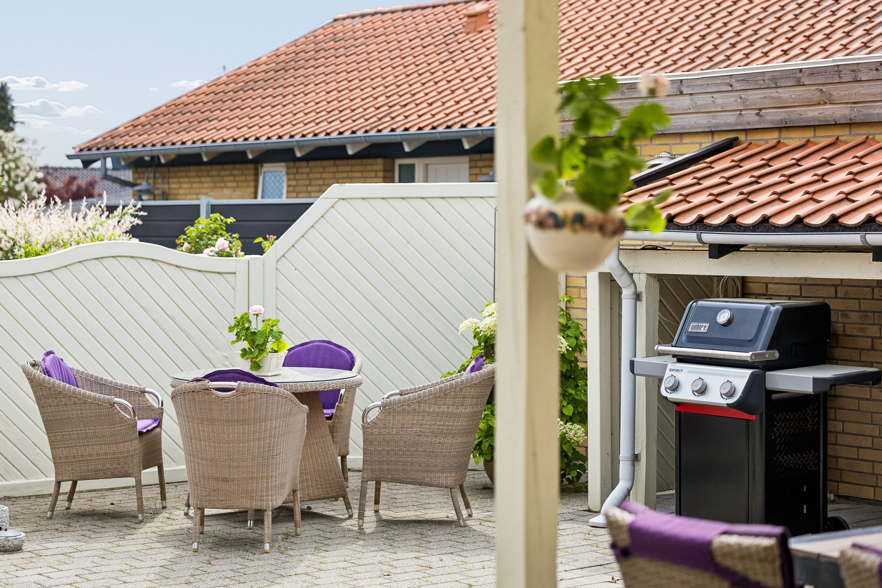Fremhævet terrasse billede i fuldskærmstilstand. Billede af Bekkasinvej 2, Snestrup, 5210 Odense NV