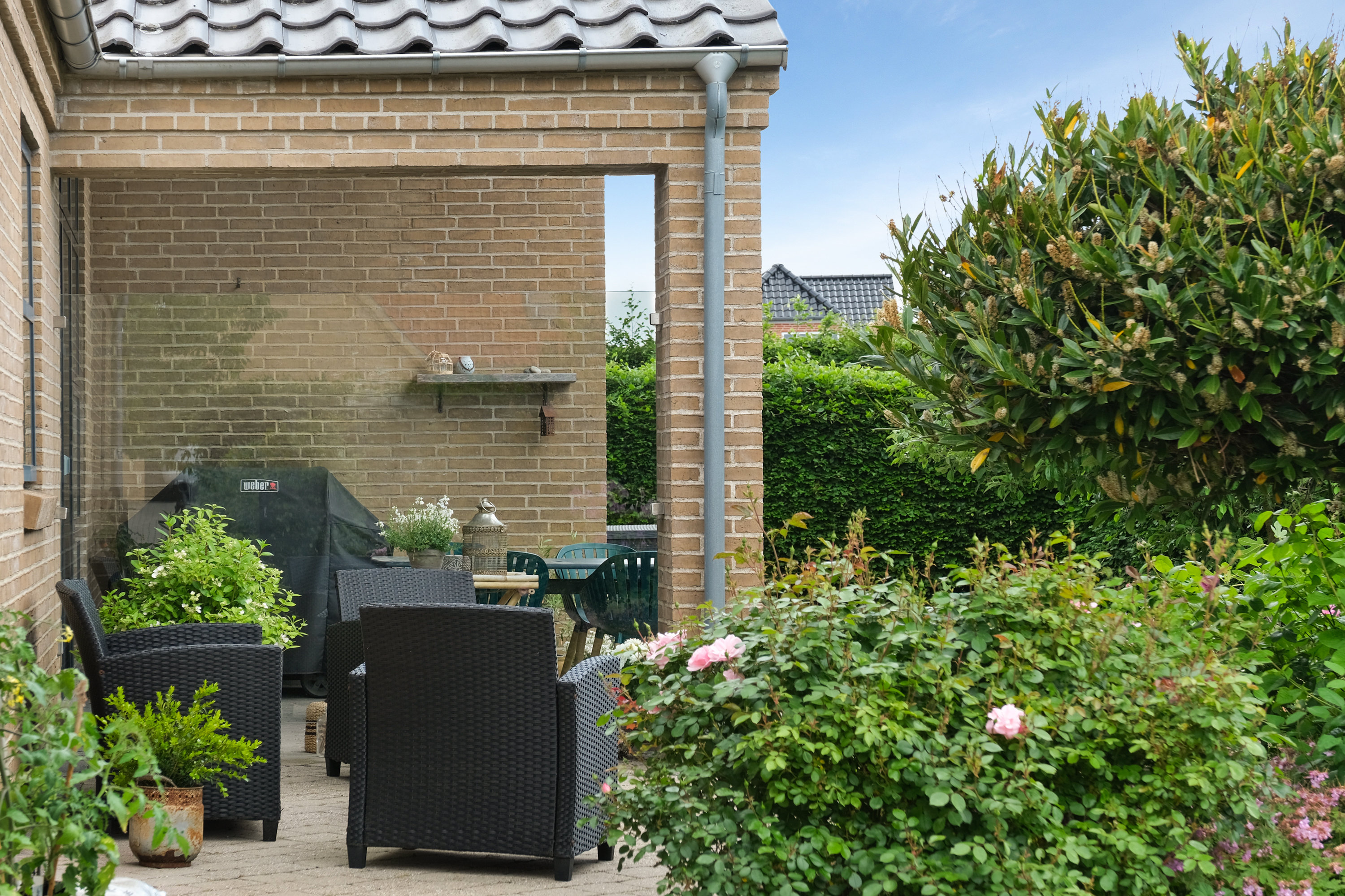Fremhævet overdækket terrasse billede i fuldskærmstilstand. Billede af Rømøvænget 35, 5500 Middelfart