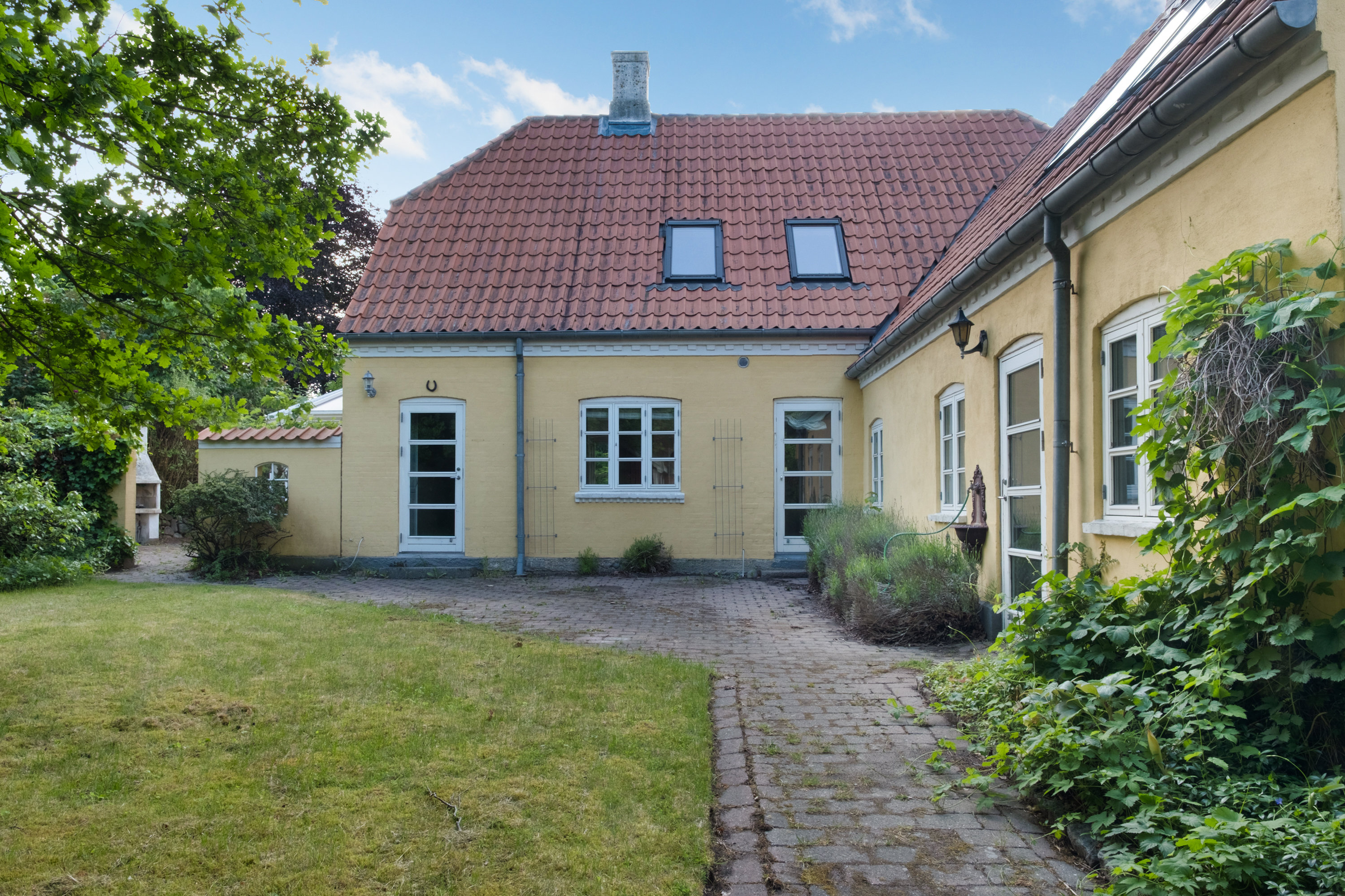 Fremhævet facade billede i fuldskærmstilstand. Billede af Søvej 14, 5390 Martofte