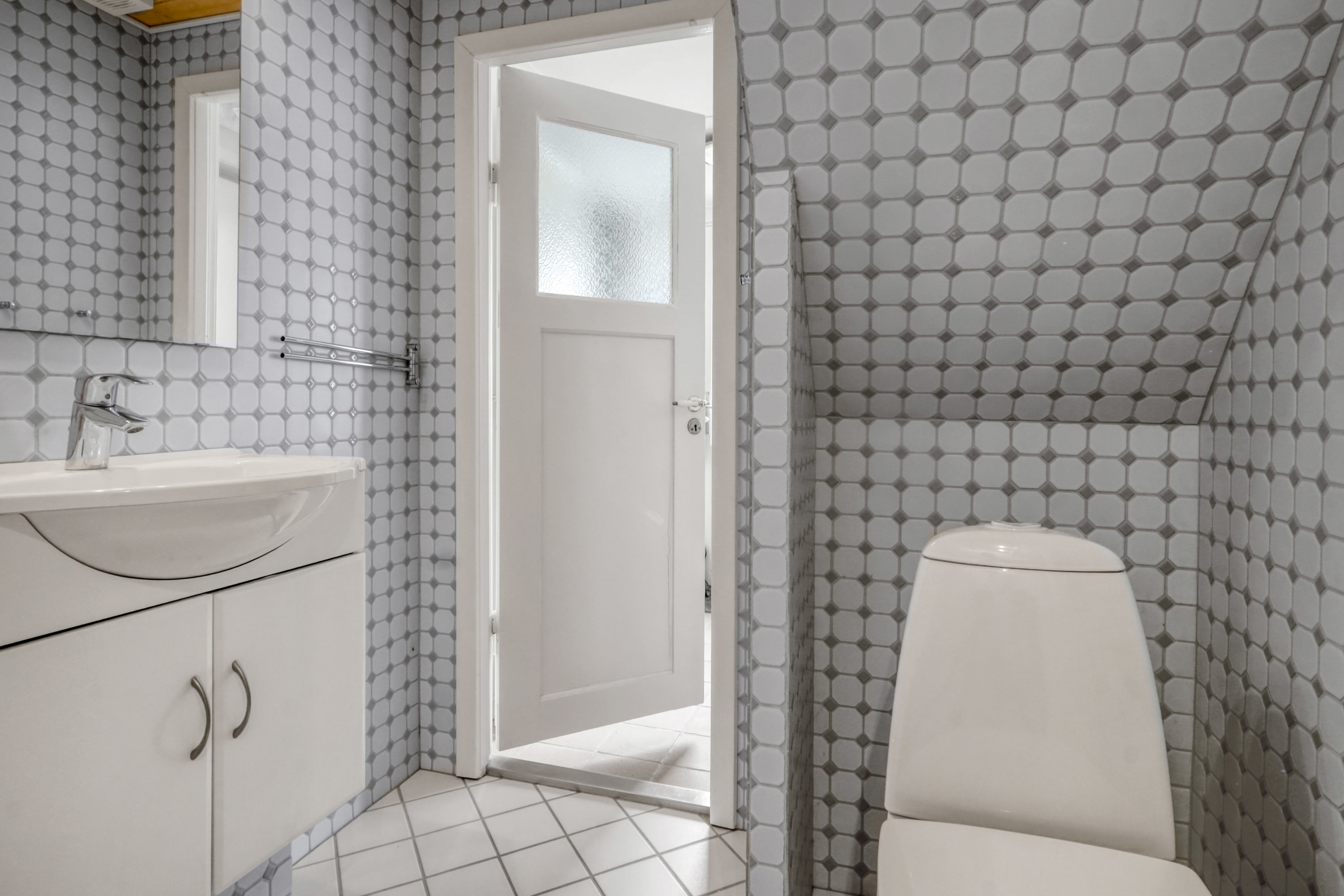 Fremhævet toilet  billede i fuldskærmstilstand. Billede af Strandstræde 30, 5960 Marstal