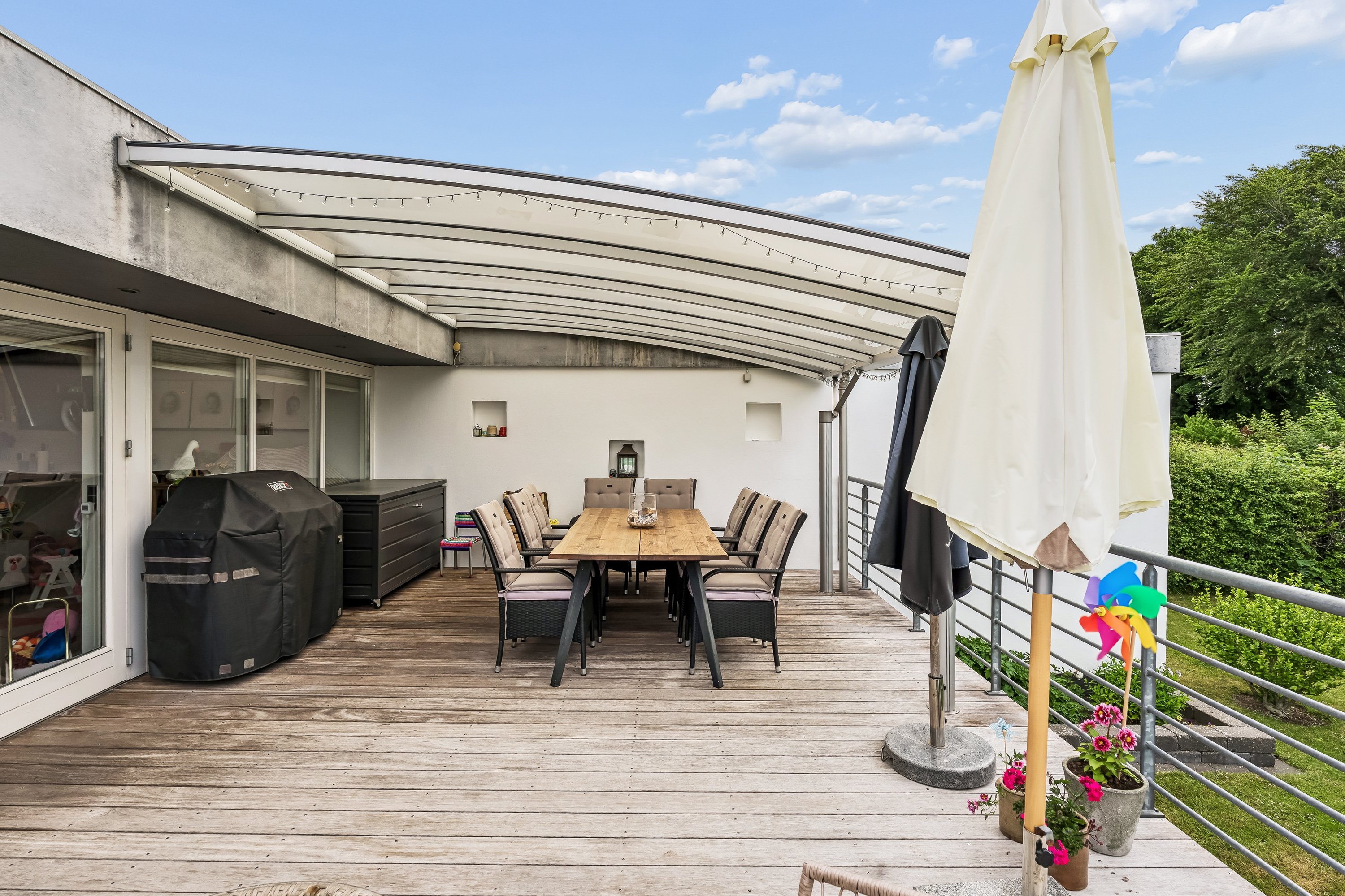 Fremhævet terrasse billede i fuldskærmstilstand. Billede af Hedebogade 4, 8722 Hedensted