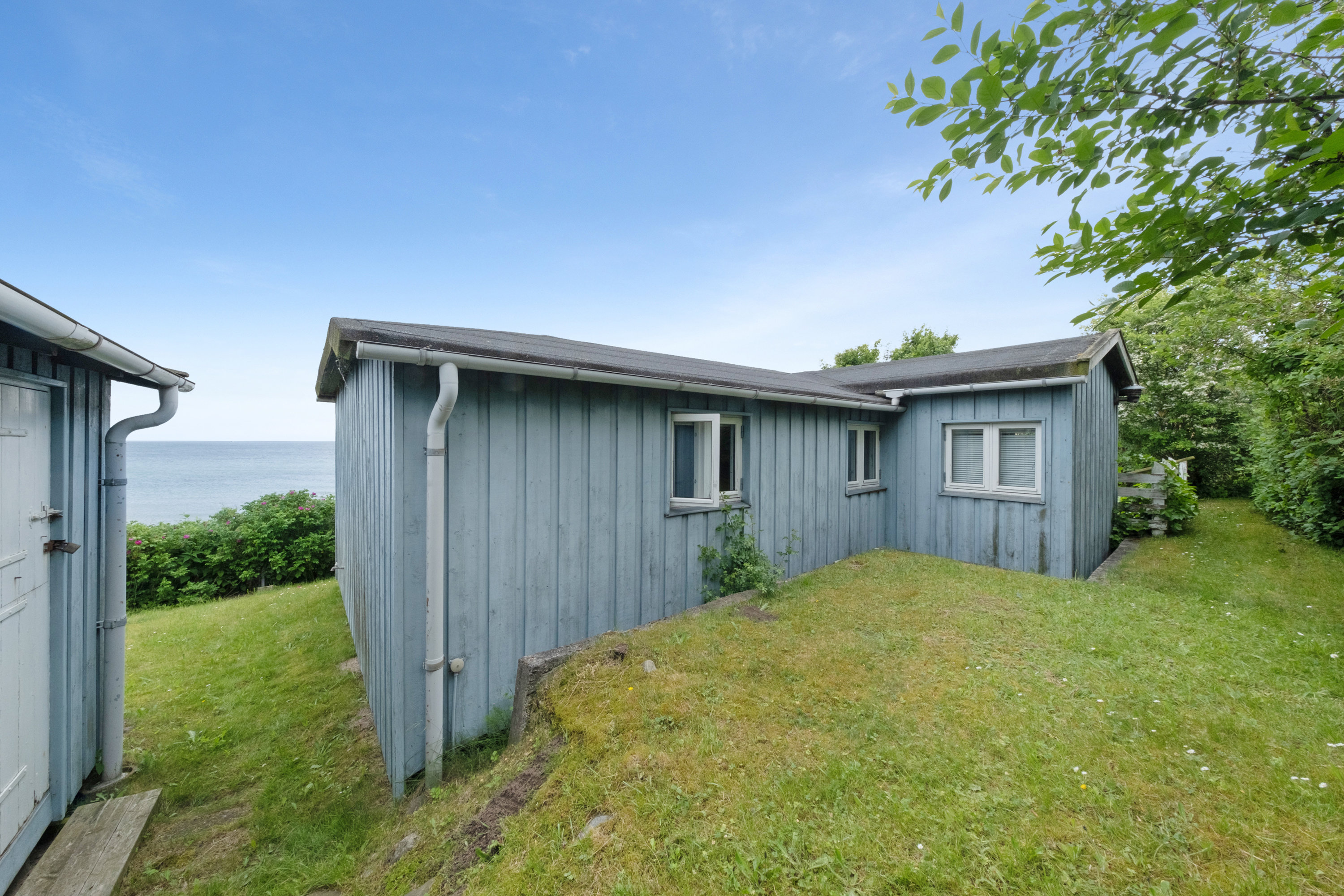 Fremhævet facade billede i fuldskærmstilstand. Billede af Andkær Strand 4, Bovense, 5800 Nyborg
