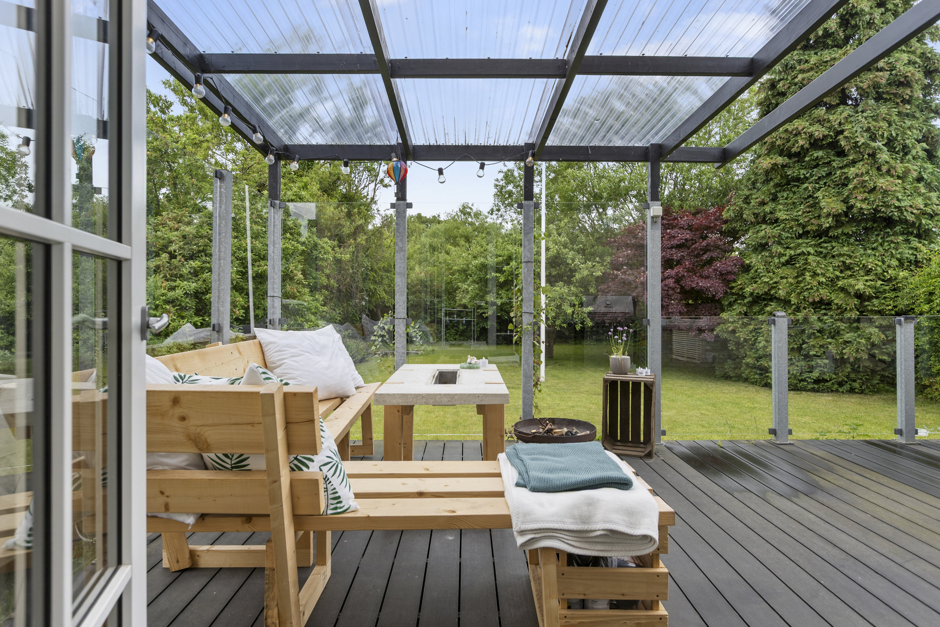 Fremhævet terrasse billede i fuldskærmstilstand. Billede af Herluf Trollesvej 38, 4200 Slagelse