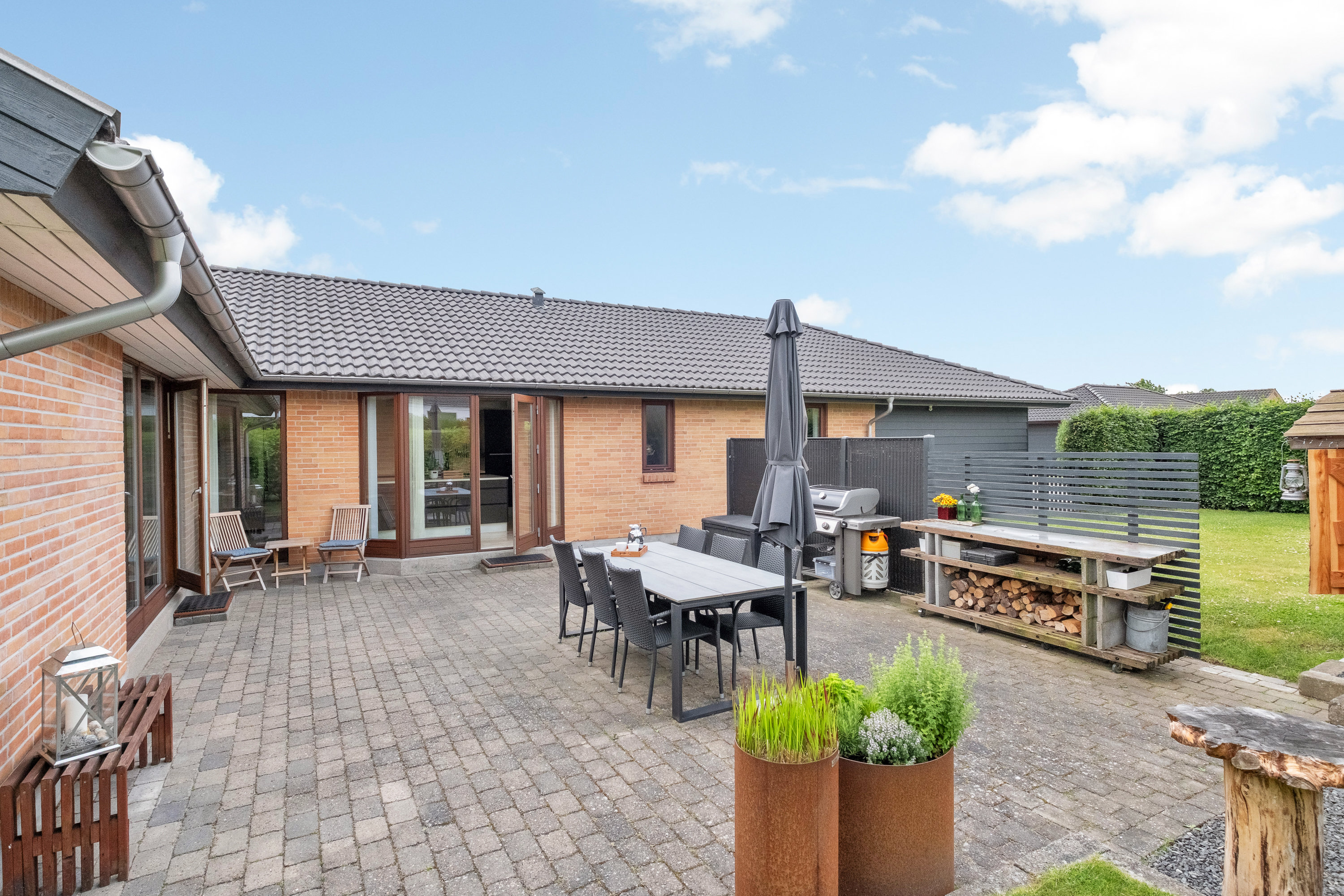 Miniaturebillede 1: terrasse. Billede af Engskovtoften 7, 8541 Skødstrup
