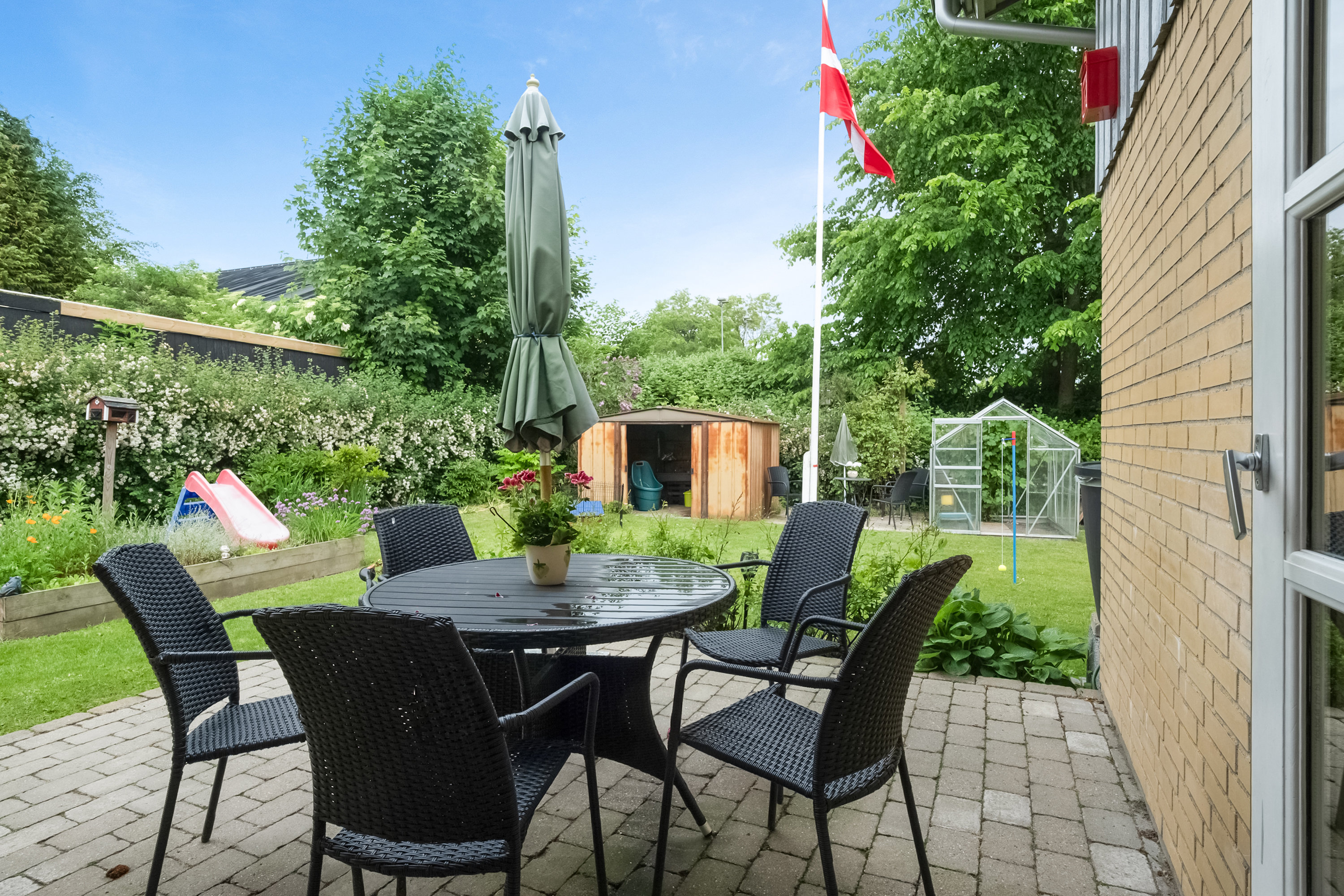 Fremhævet terrasse billede i fuldskærmstilstand. Billede af Harevej 5, 5620 Glamsbjerg
