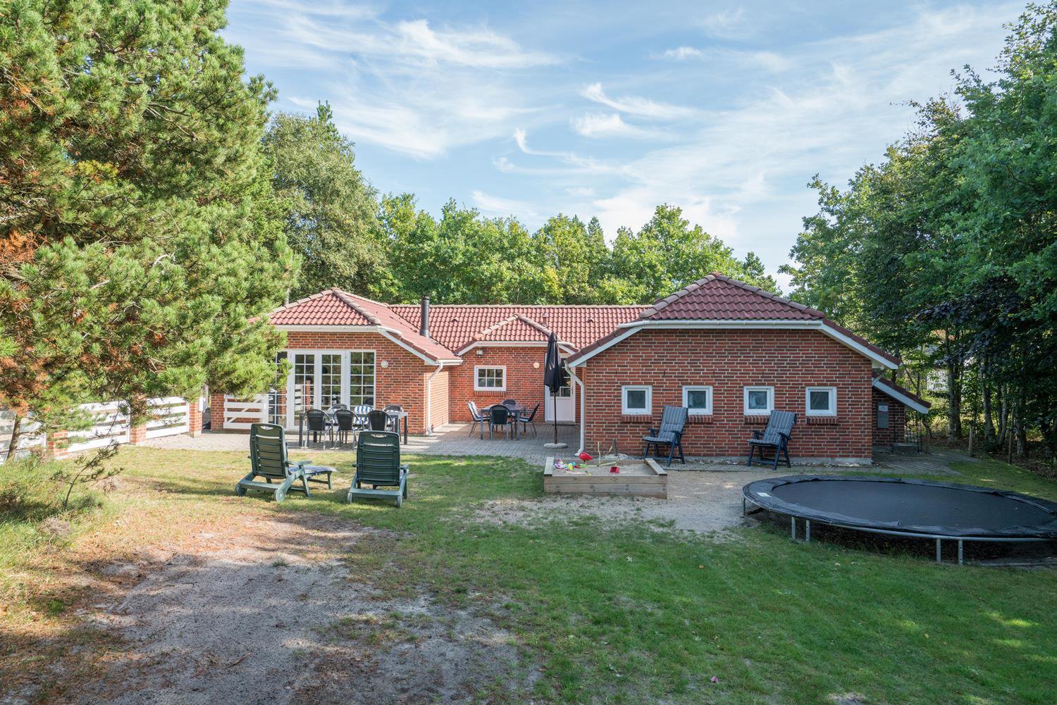 Fremhævet  billede i fuldskærmstilstand. Billede af Kærvej 2, Henneby, 6854 Henne