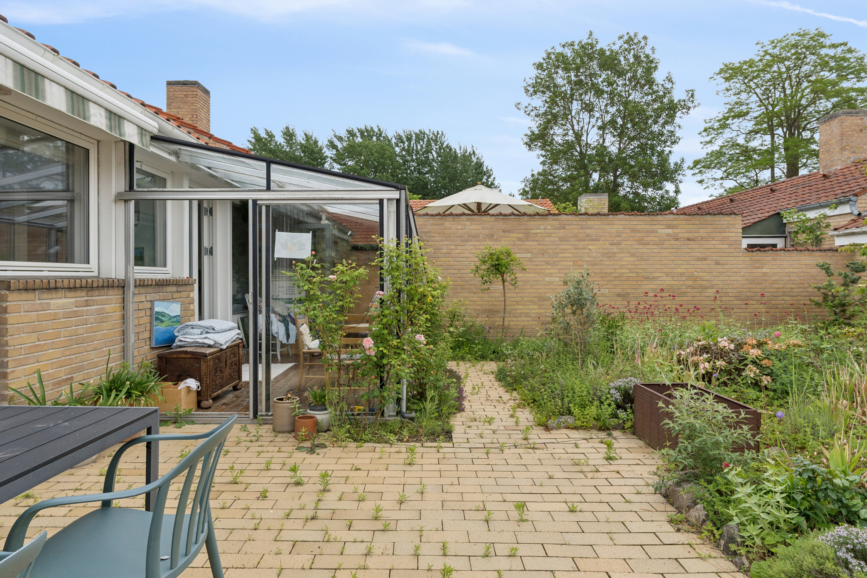 Fremhævet terrasse billede i fuldskærmstilstand. Billede af Åtoften 46, 2990 Nivå