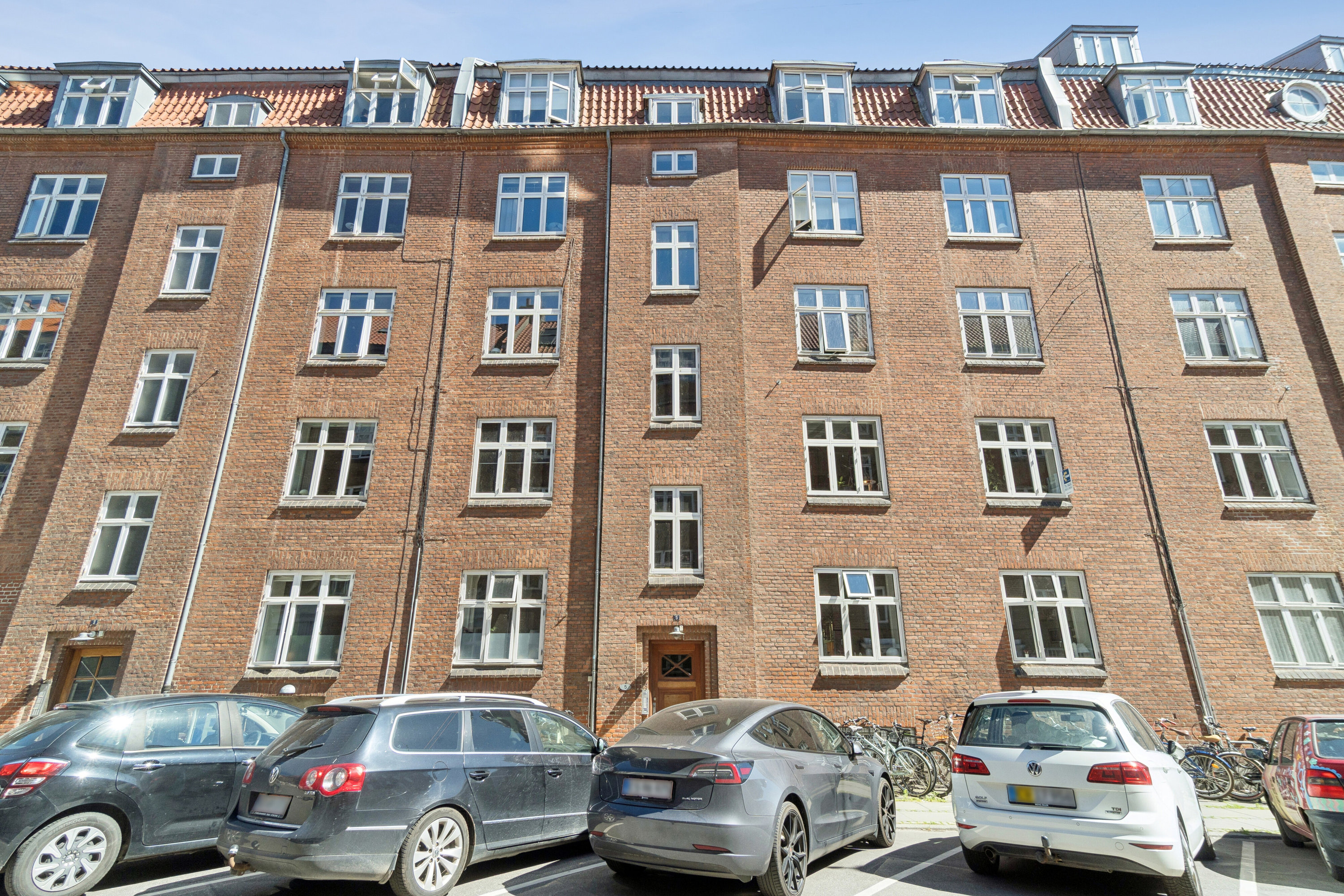 Fremhævet facade billede i fuldskærmstilstand. Billede af Janus La Cours Gade 5, 1. th., 8000 Aarhus C