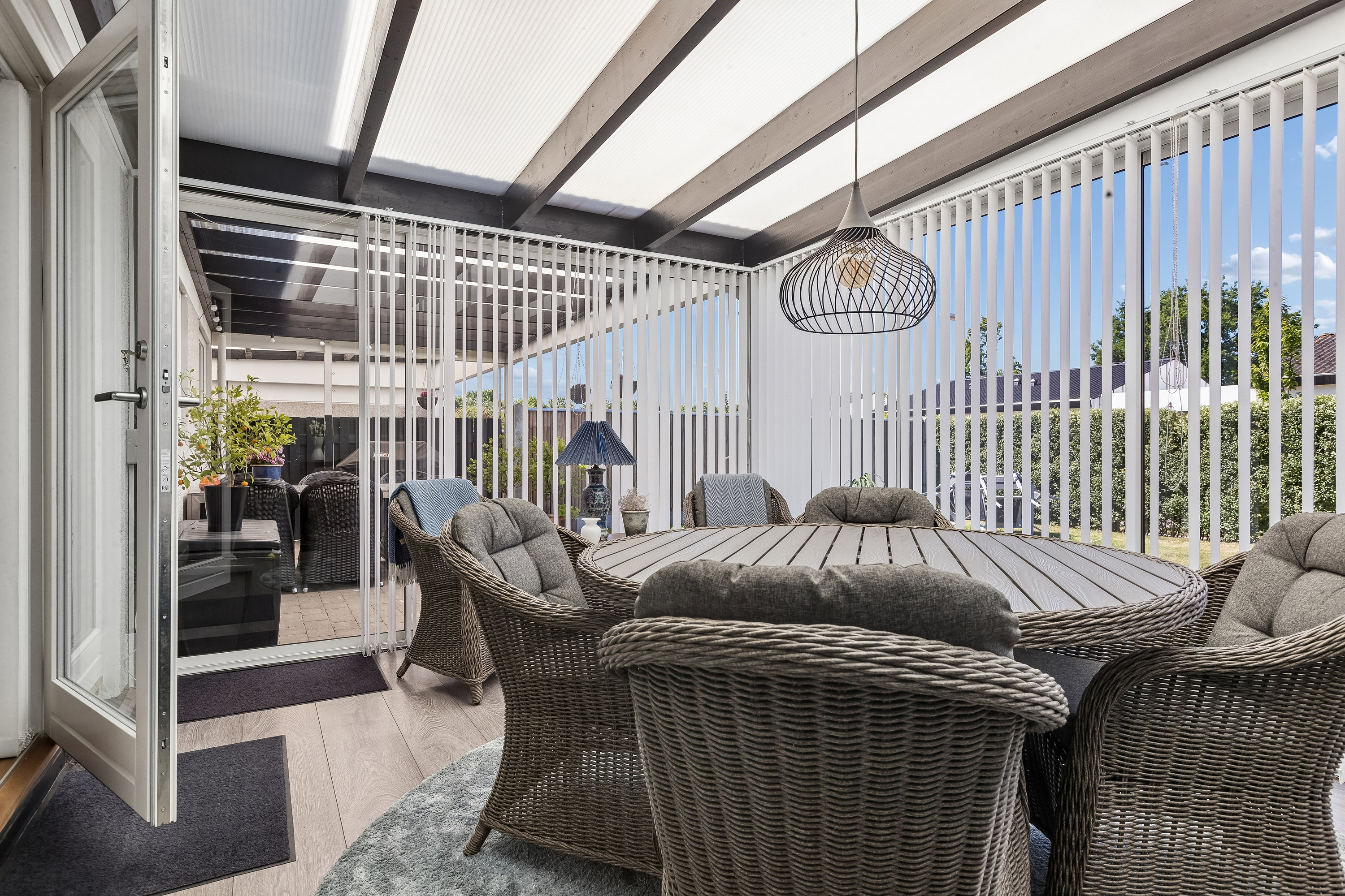 Miniaturebillede 1: terrasse. Billede af Budstikken 26, 2630 Taastrup
