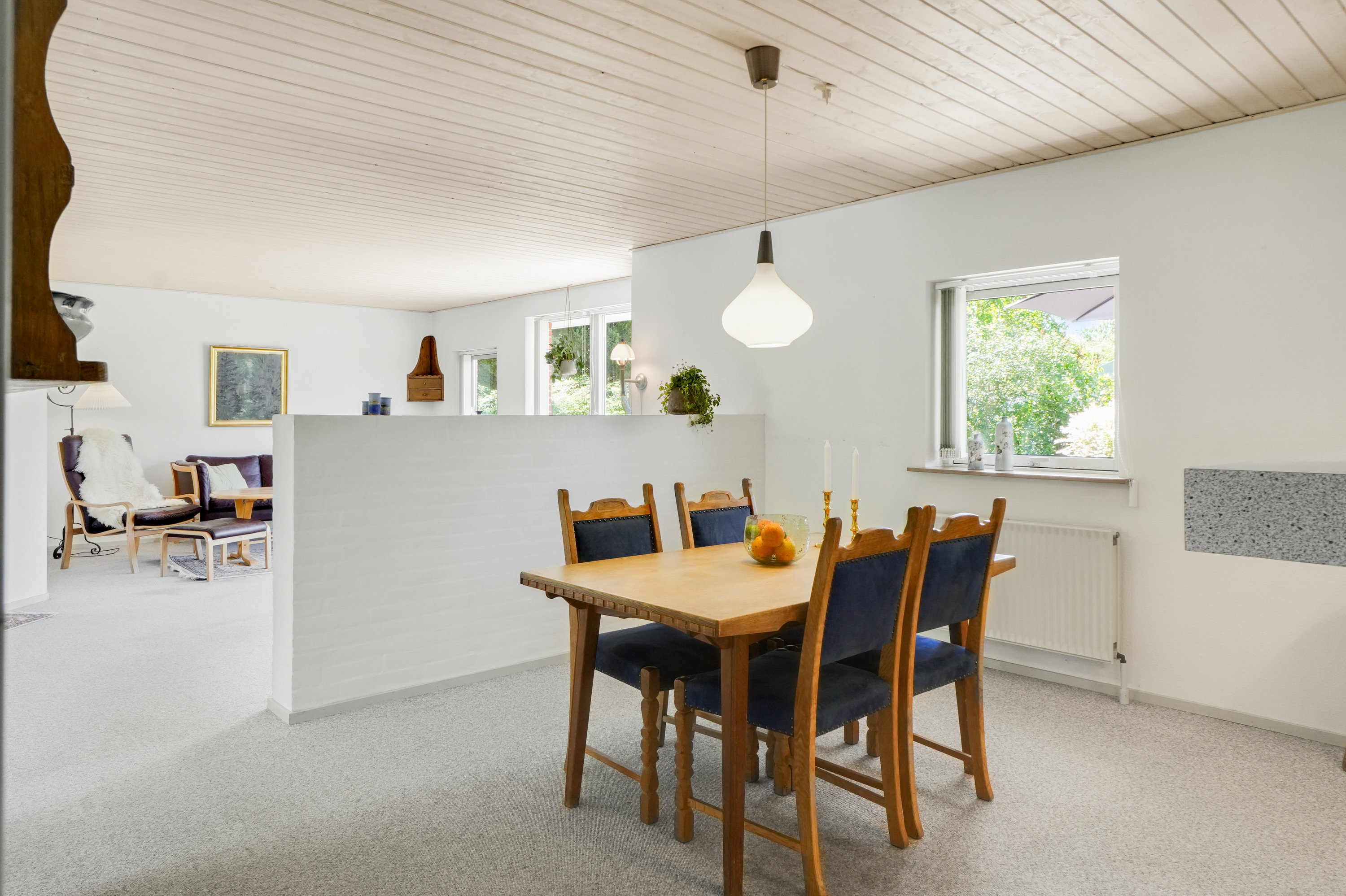 Fremhævet stue billede i fuldskærmstilstand. Billede af Parklodden 5, 2760 Måløv