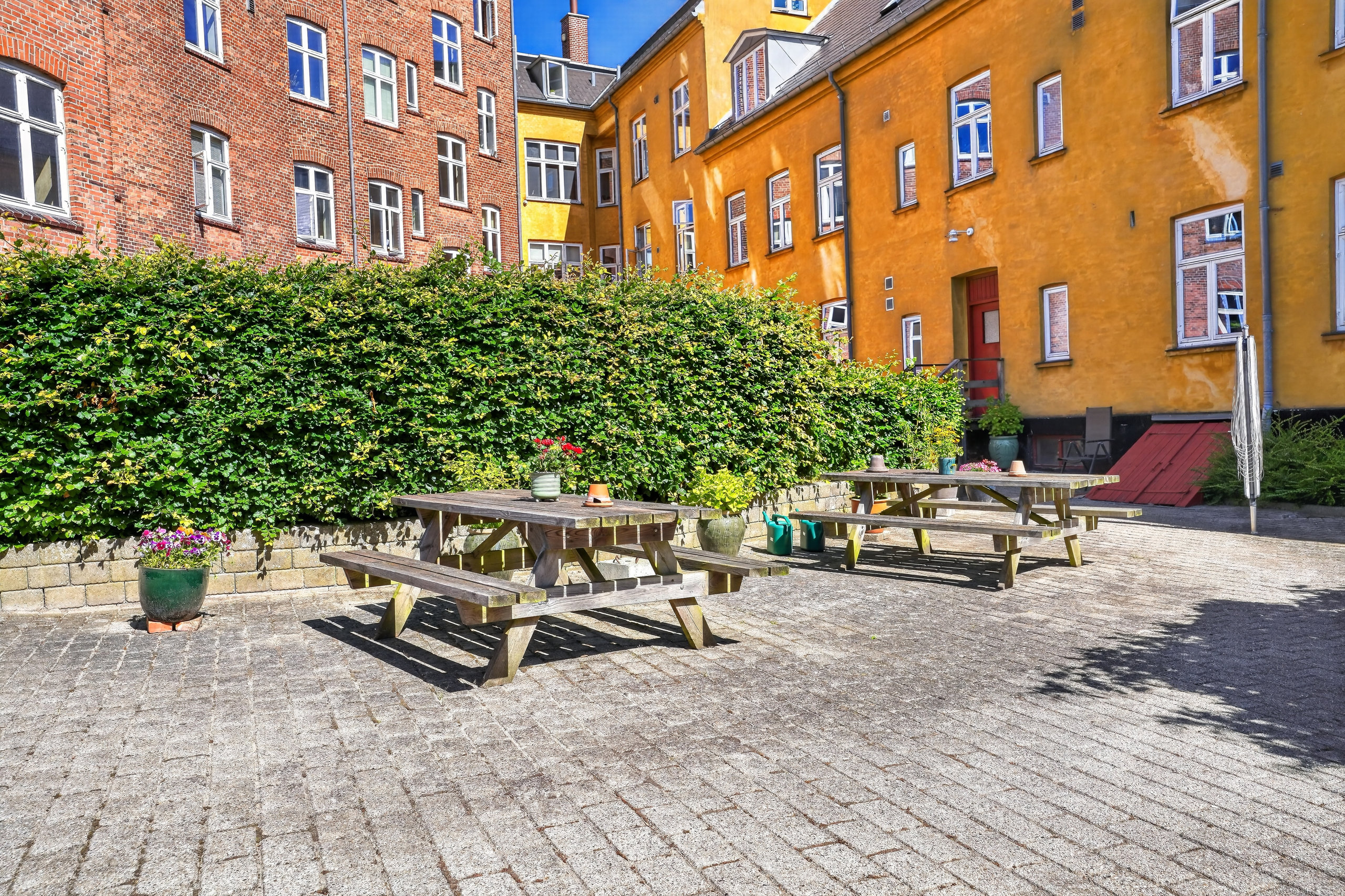 Miniaturebillede 1: gårdmiljø. Billede af Gyldenstræde 5, st.., 3000 Helsingør