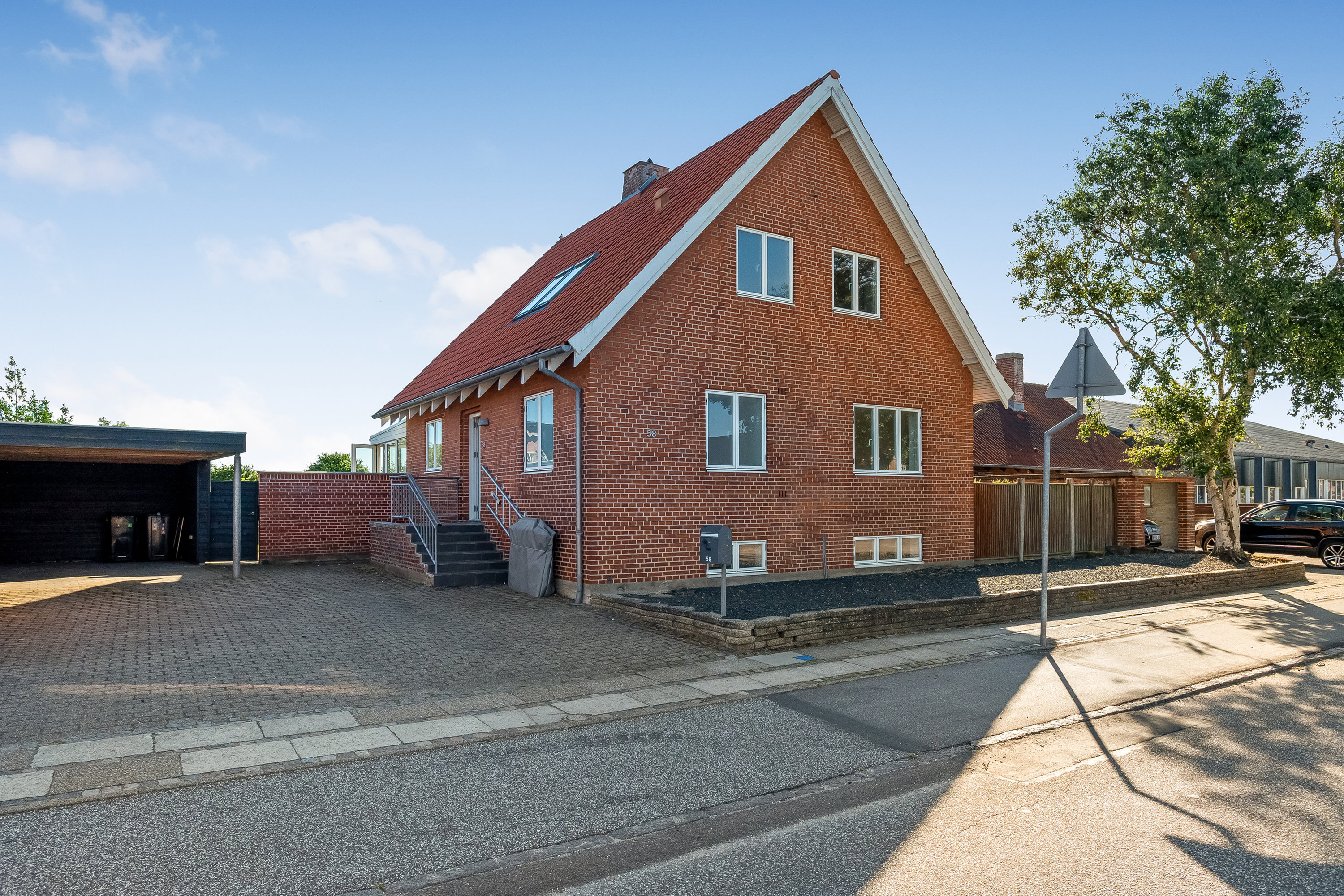 Fremhævet ejendommen billede i fuldskærmstilstand. Billede af Kongevejen 58, 6950 Ringkøbing