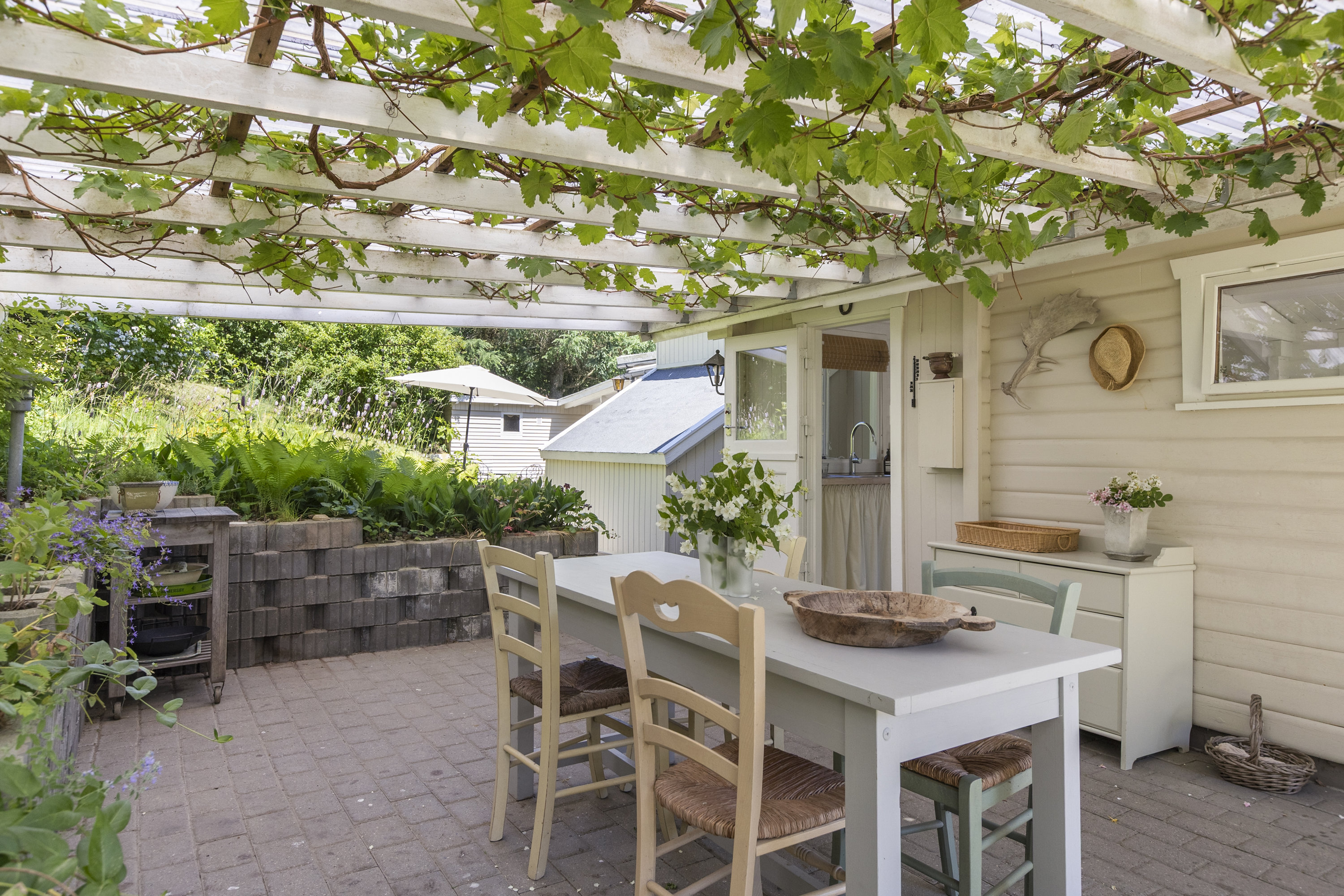 Fremhævet overdækket terrasse billede i fuldskærmstilstand. Billede af Baldershøj 33, Veddinge, 4540 Fårevejle
