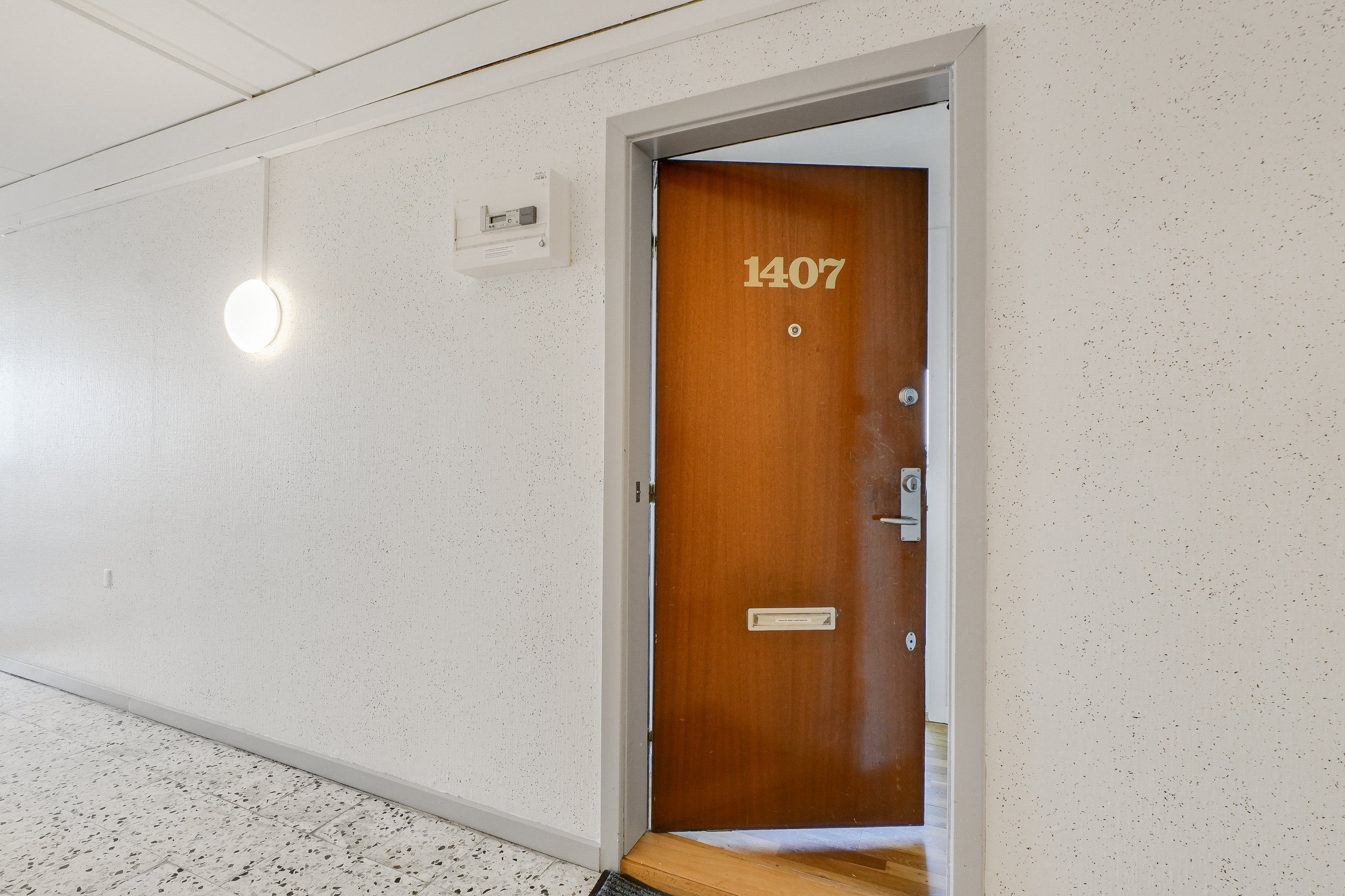 Fremhævet gang billede i fuldskærmstilstand. Billede af Rebæk Søpark 3, 14. 1407., 2650 Hvidovre