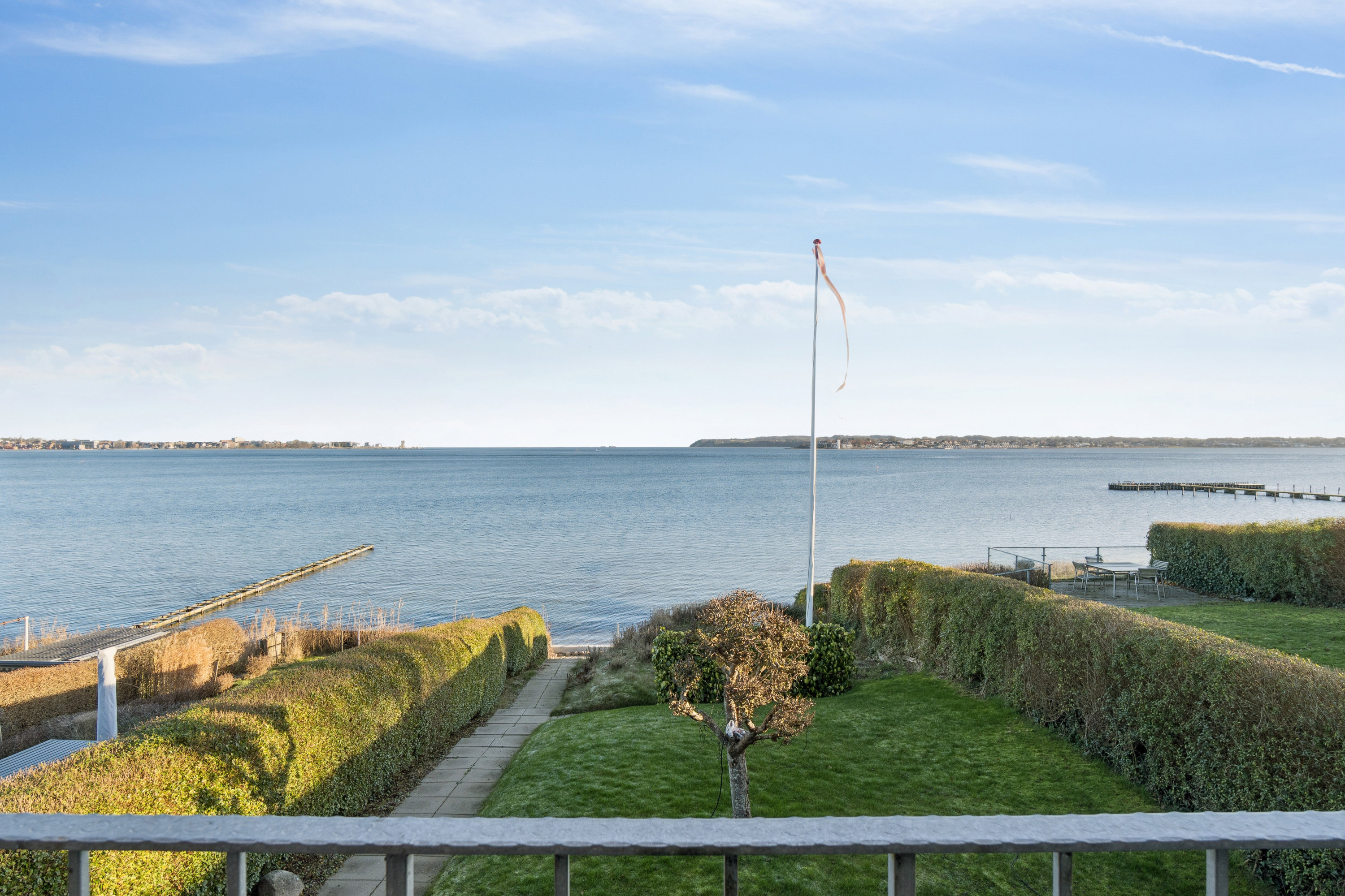 Fremhævet udsigt terrasse ved huset billede i fuldskærmstilstand. Billede af Limen 12, Erritsø, 7000 Fredericia