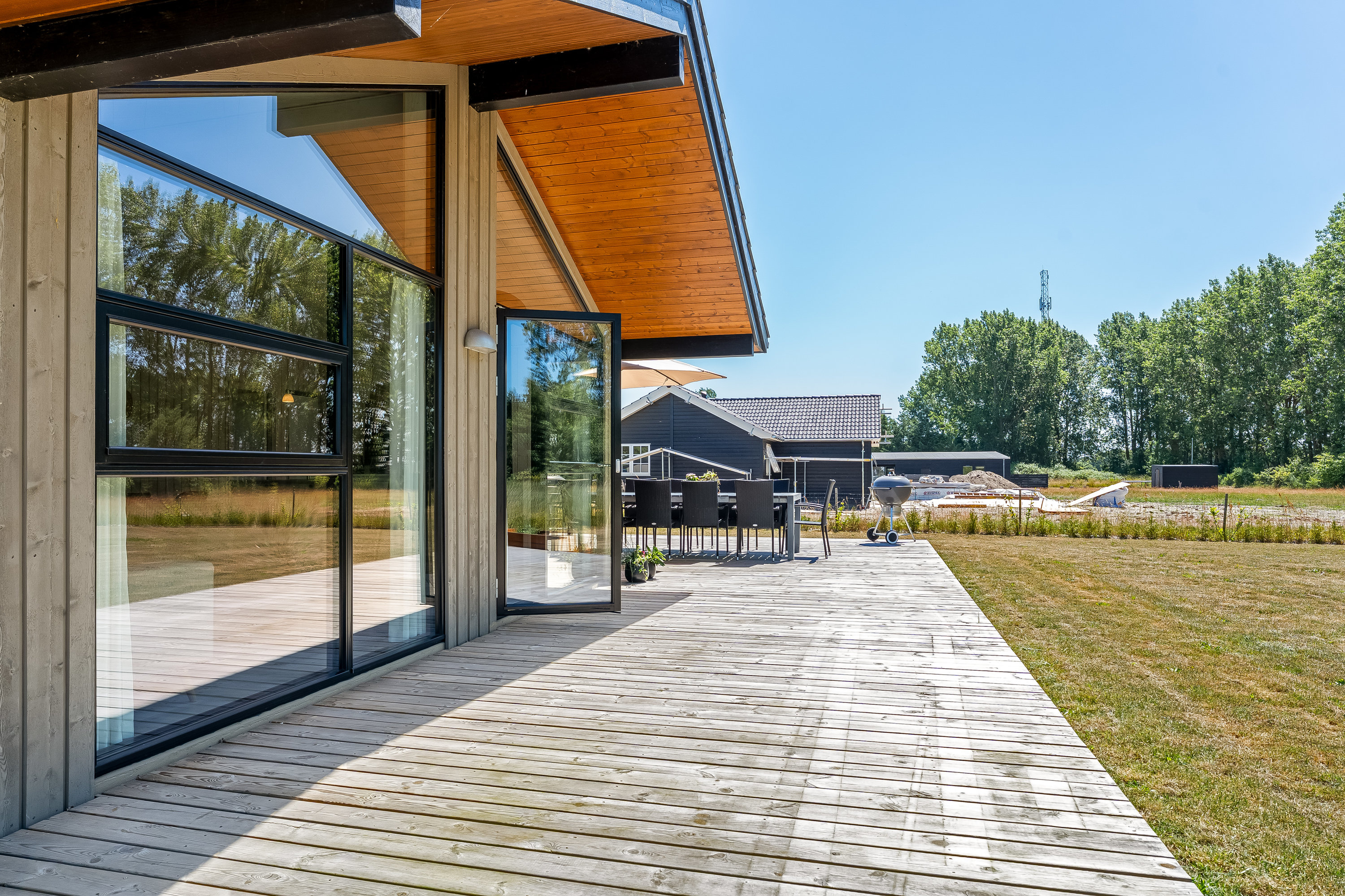 Fremhævet terrasse billede i fuldskærmstilstand. Billede af Bientjevej 18, 4873 Væggerløse