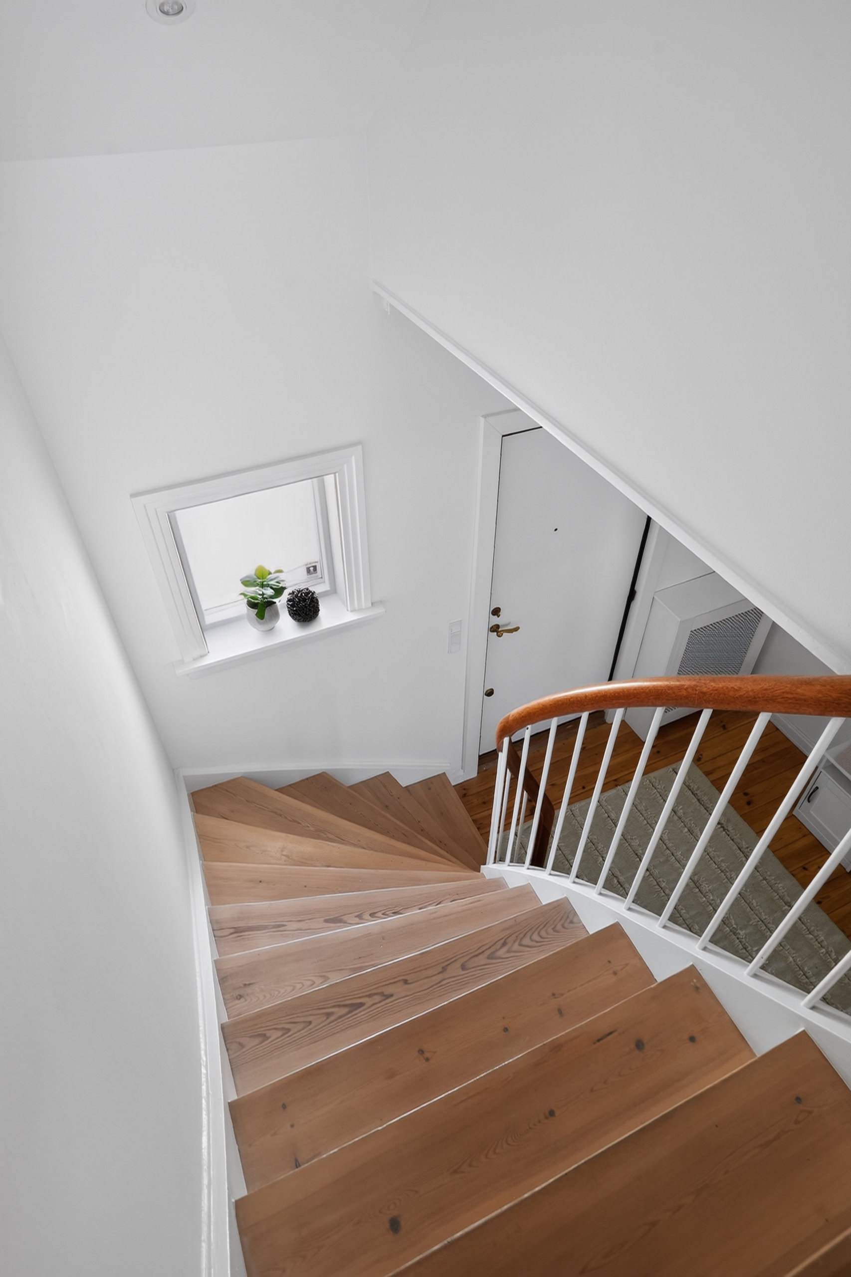 Fremhævet 1. sal billede i fuldskærmstilstand. Billede af Buddingevej 69A, 2800 Kongens Lyngby