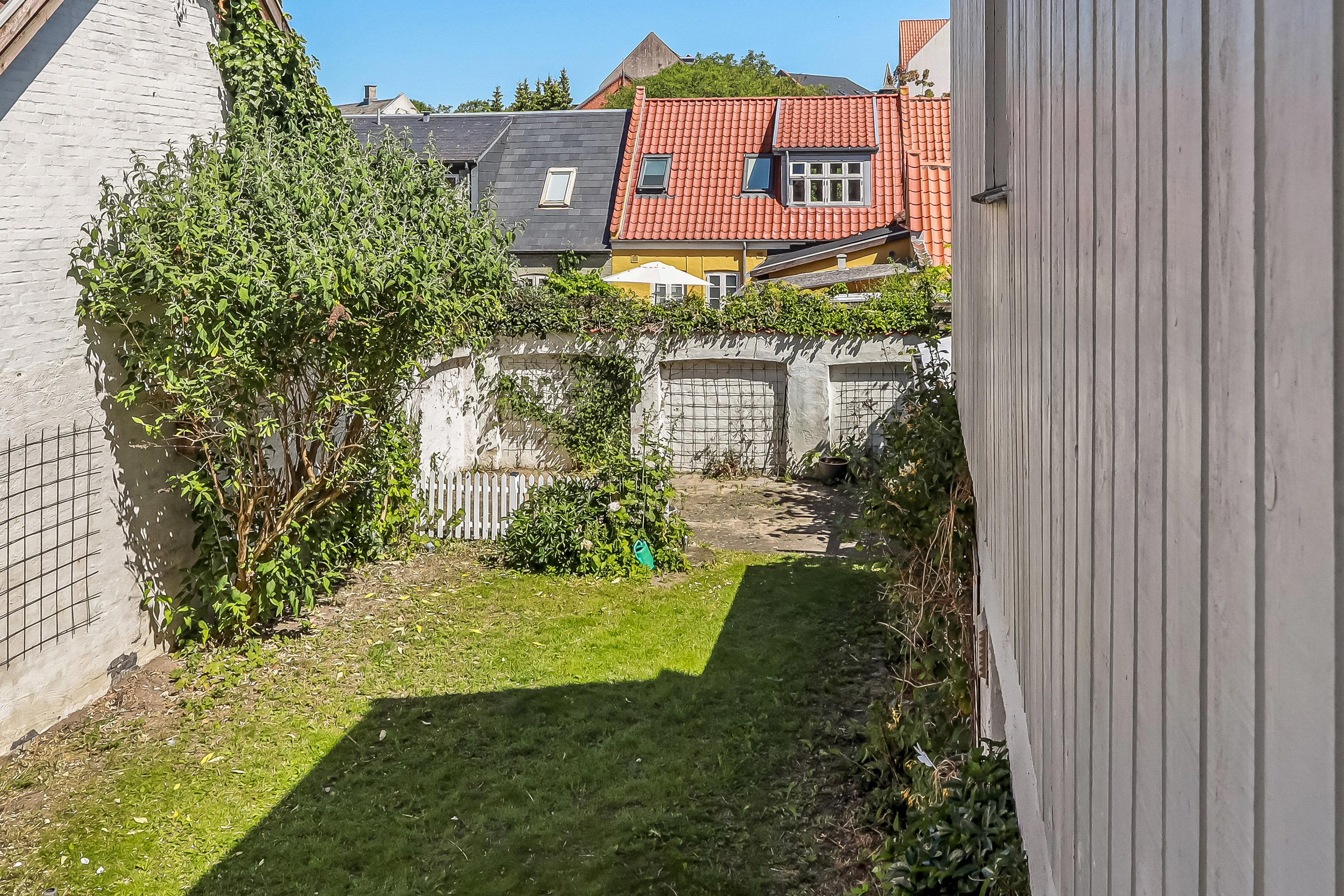 Fremhævet have billede i fuldskærmstilstand. Billede af Allégade 27, 1., 5000 Odense C