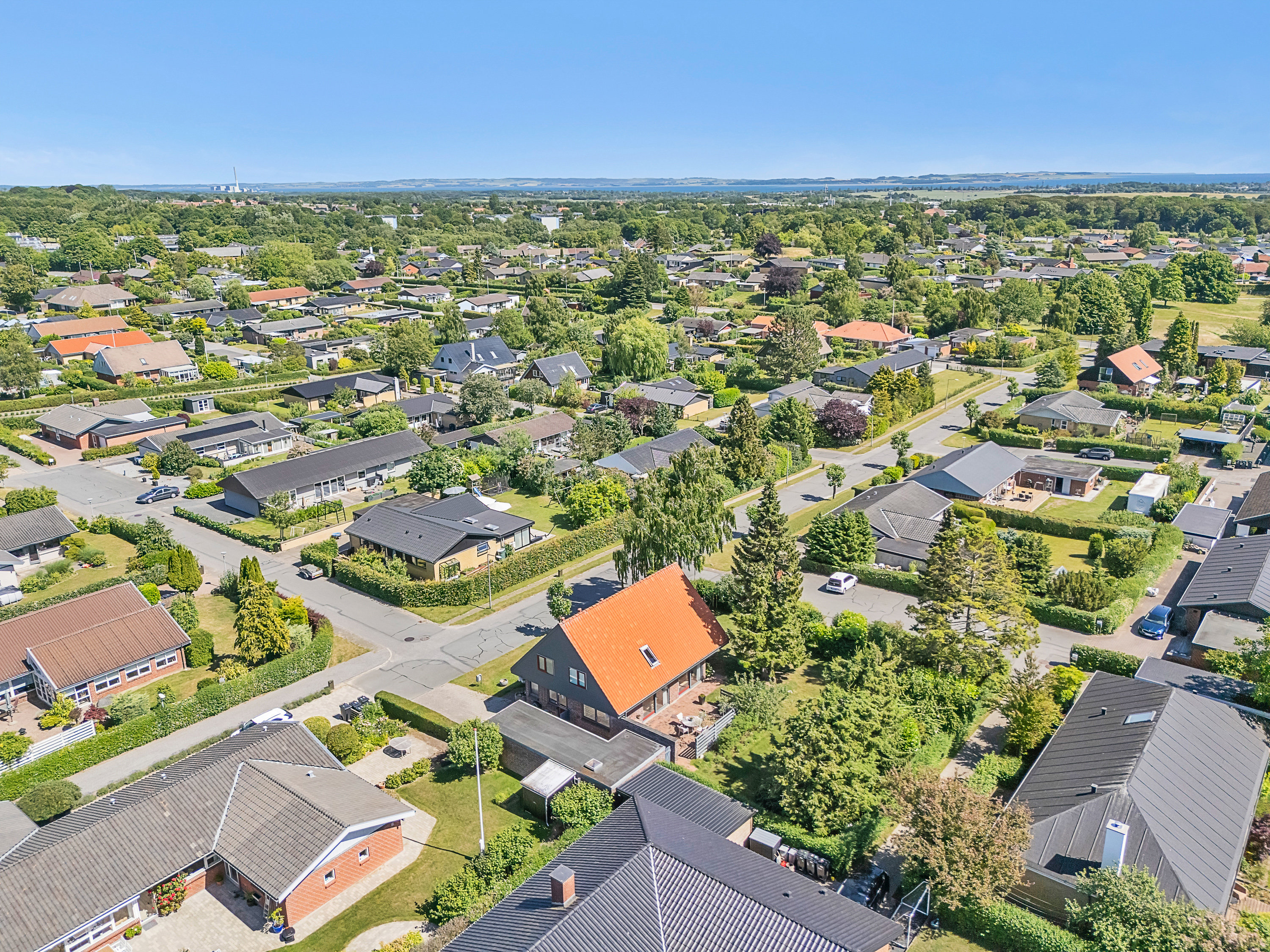 Fremhævet luftfoto billede i fuldskærmstilstand. Billede af Ørnebakken 29, 8520 Lystrup