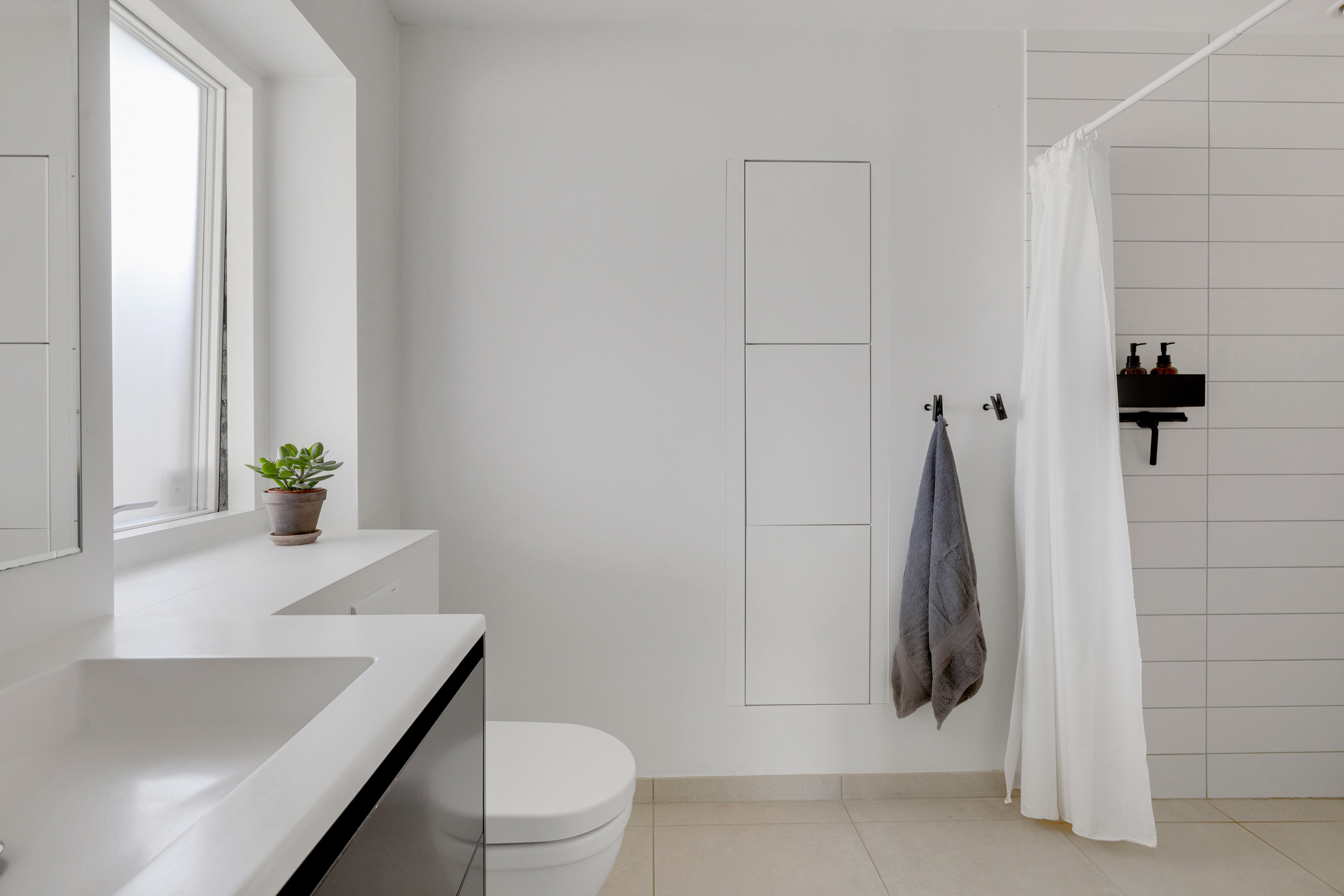 Fremhævet toilet billede i fuldskærmstilstand. Billede af Toftholmvænget 32, 2740 Skovlunde