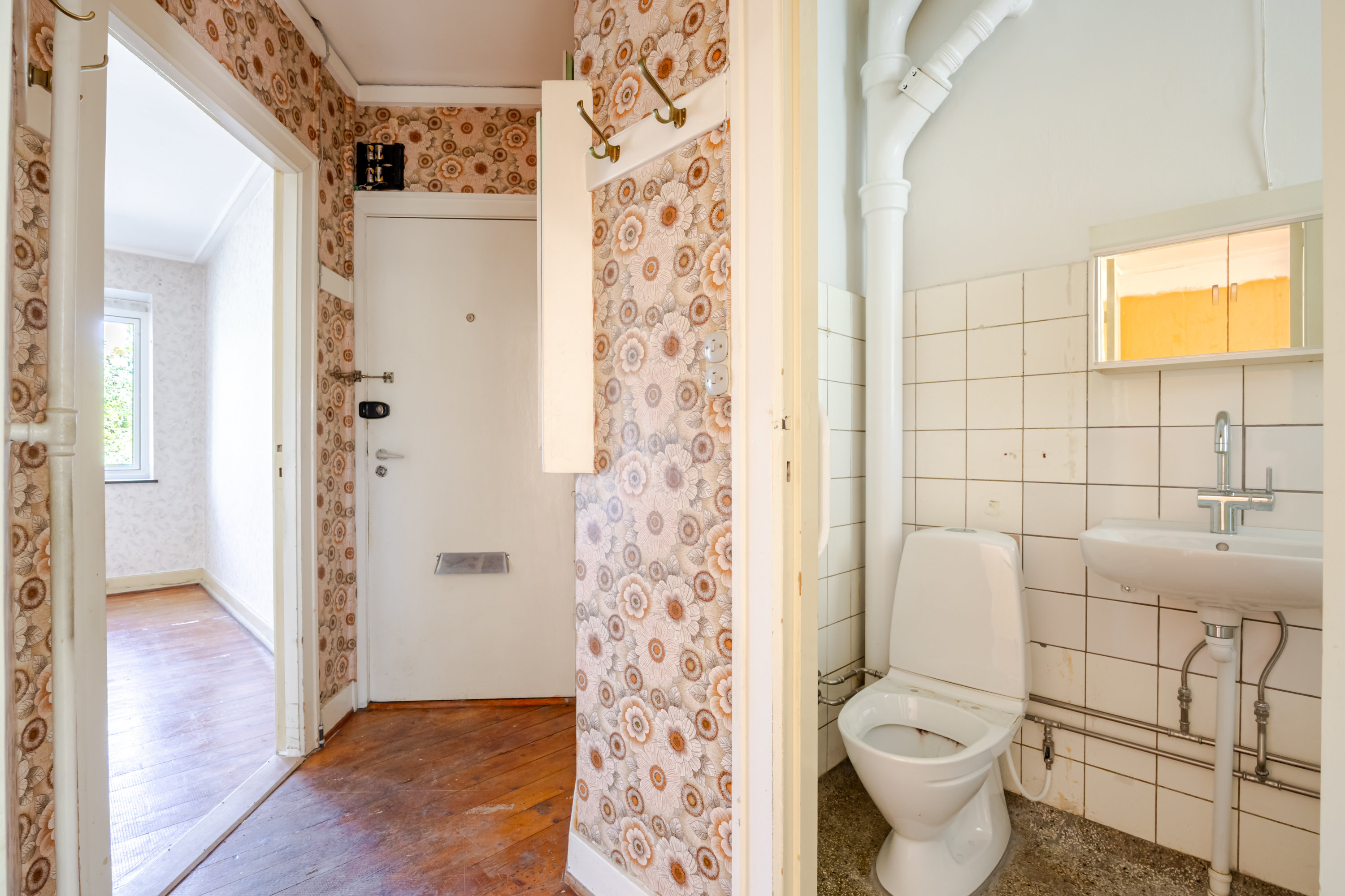 Fremhævet toilet billede i fuldskærmstilstand. Billede af Johan Kellers Vej 57, 1. th., 2450 København SV