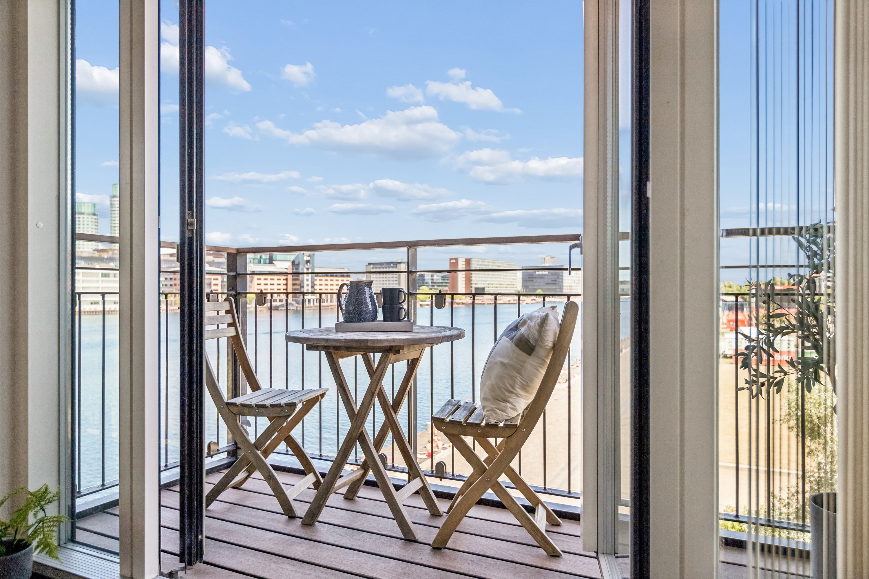 Fremhævet altan billede i fuldskærmstilstand. Billede af Islands Brygge 24B, 3. mf., 2300 København S