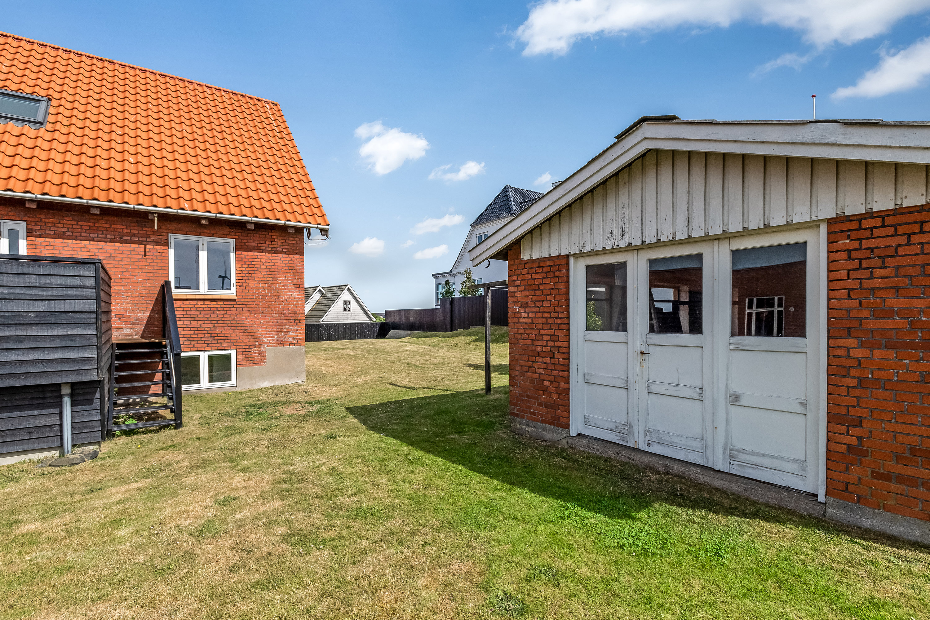 Fremhævet garage billede i fuldskærmstilstand. Billede af Nørregade 15, 6960 Hvide Sande