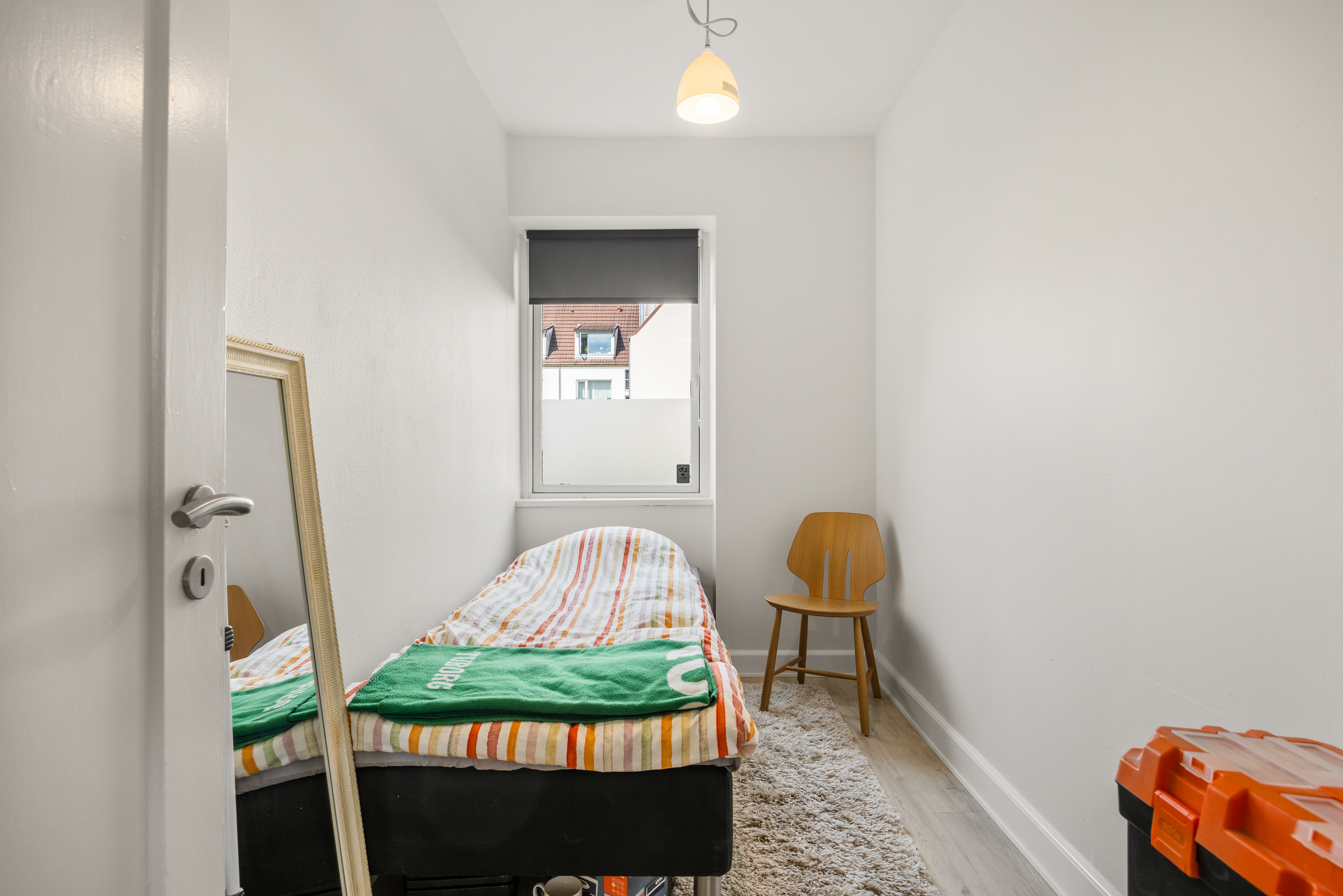 Fremhævet soveværelse billede i fuldskærmstilstand. Billede af Buddingevej 72C, st., 2800 Kongens Lyngby