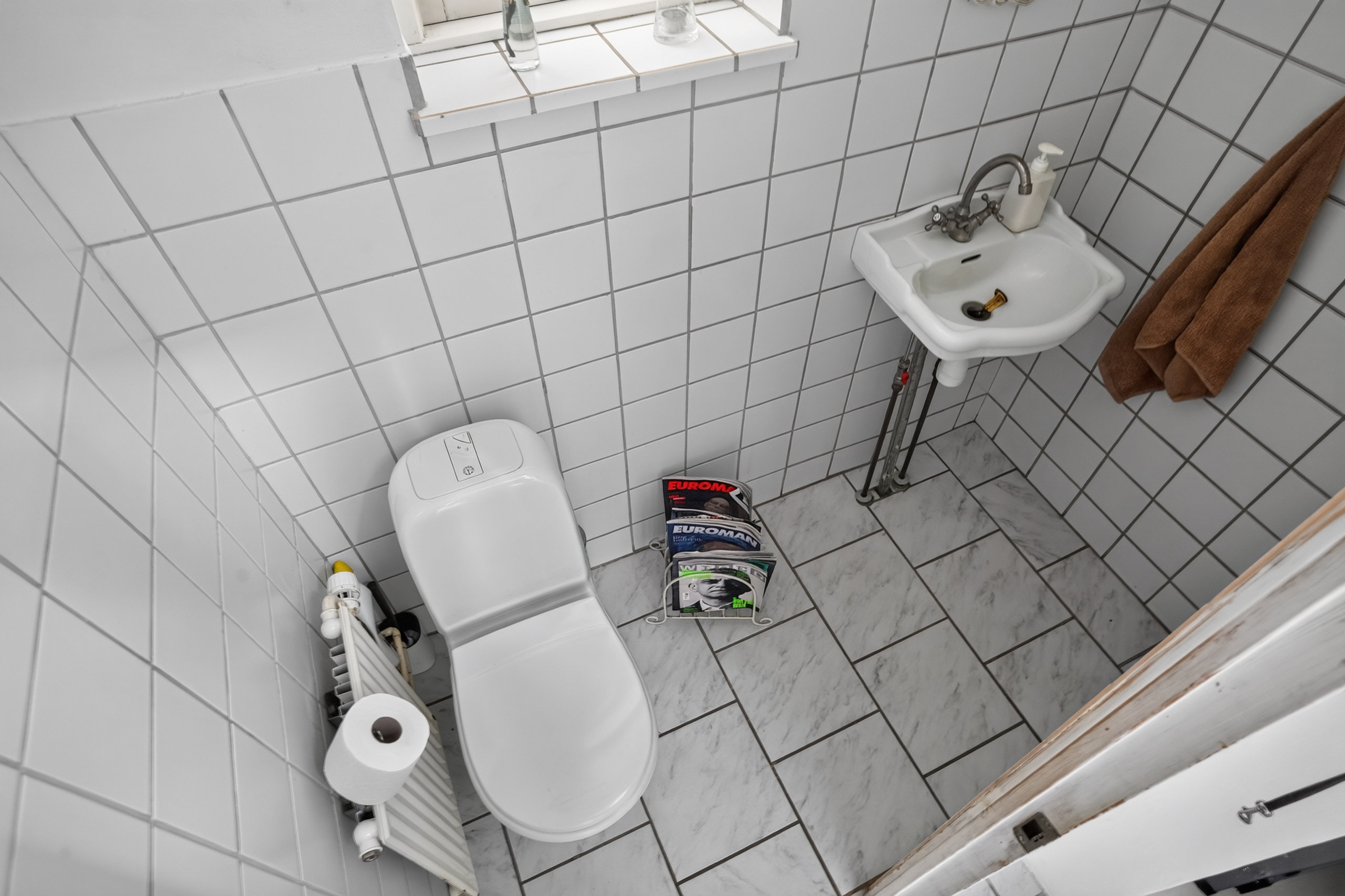 Fremhævet wc billede i fuldskærmstilstand. Billede af Marienlyst Alle 17A, 3000 Helsingør