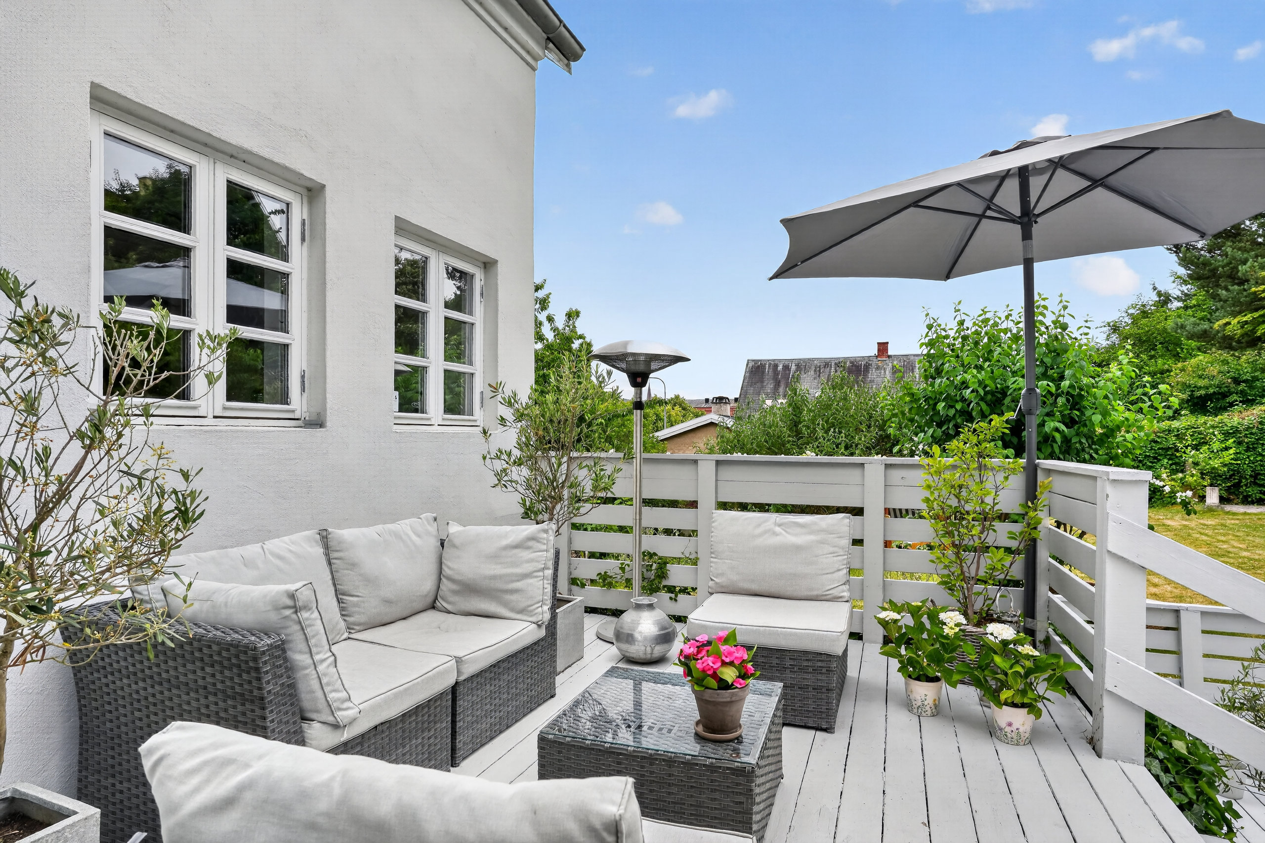 Fremhævet terrasse billede i fuldskærmstilstand. Billede af Marienlyst Alle 17A, 3000 Helsingør
