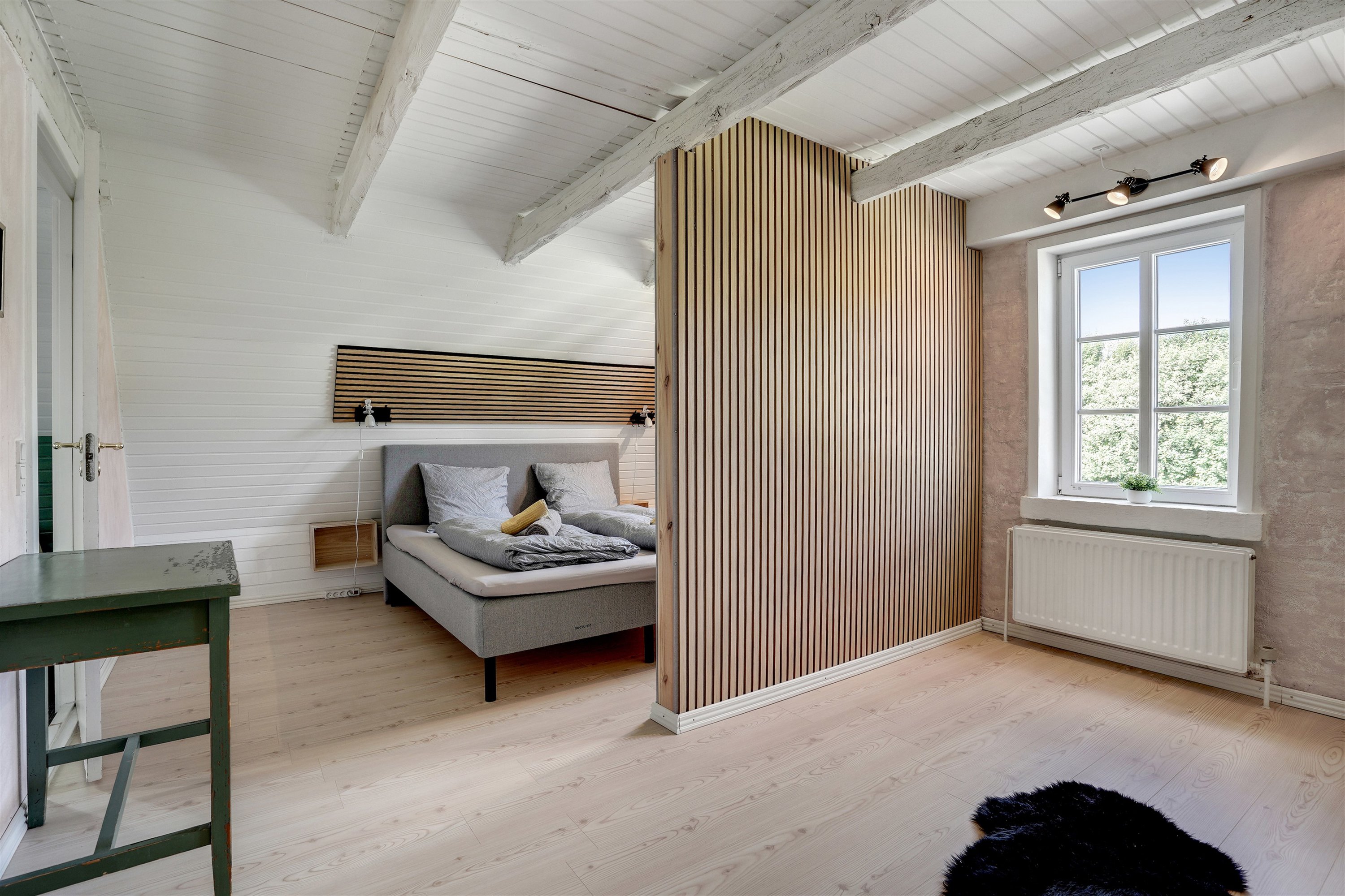 Fremhævet walkin closet billede i fuldskærmstilstand. Billede af Skads Byvej 26, 6705 Esbjerg Ø