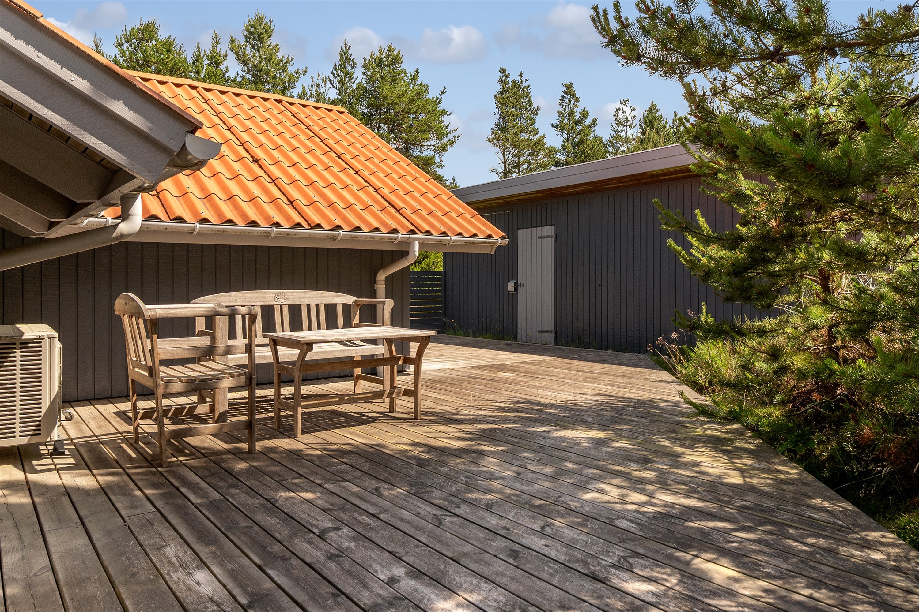 Fremhævet terrasse billede i fuldskærmstilstand. Billede af Sikavej 2, Mosevrå, 6840 Oksbøl