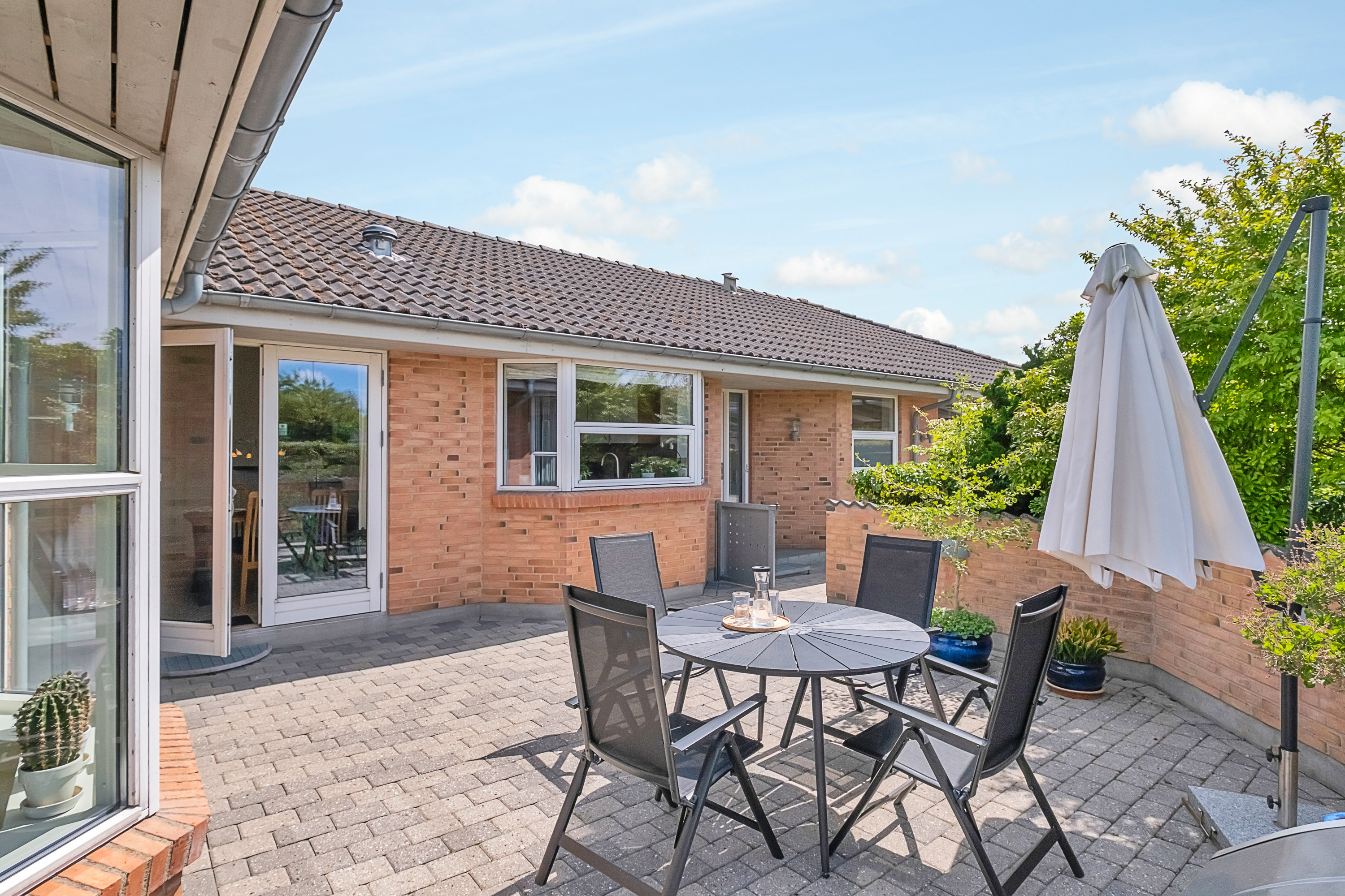 Miniaturebillede 1: terrasse. Billede af Skæring Parkvej 43, 8250 Egå