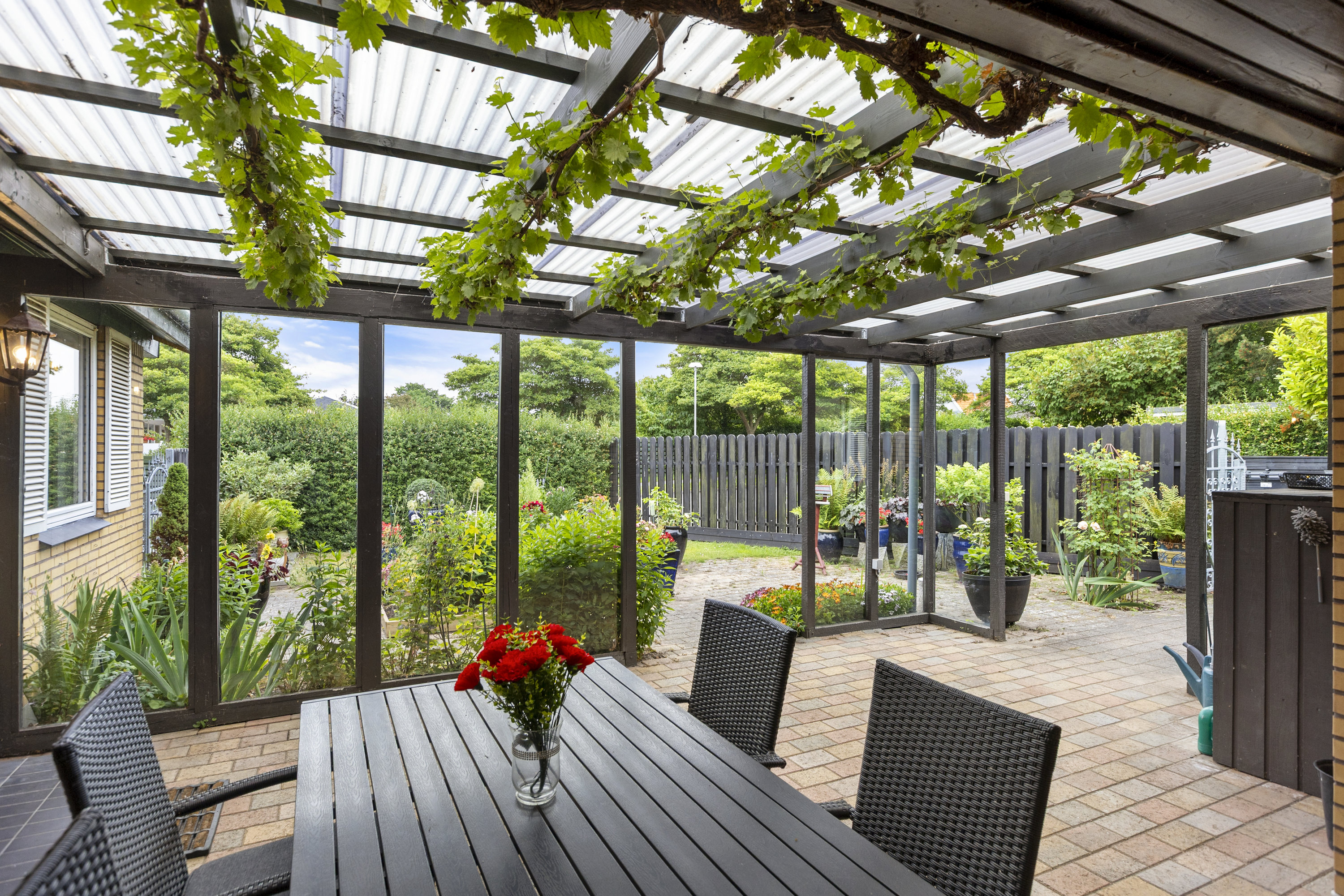 Miniaturebillede 1: overdækket terrasse. Billede af Bygvej 1, 4220 Korsør