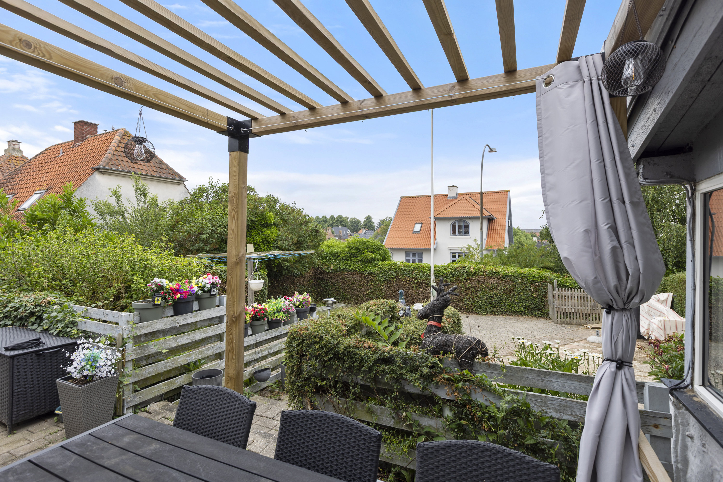 Fremhævet terrasse billede i fuldskærmstilstand. Billede af Mathiesensvej 23, 4220 Korsør