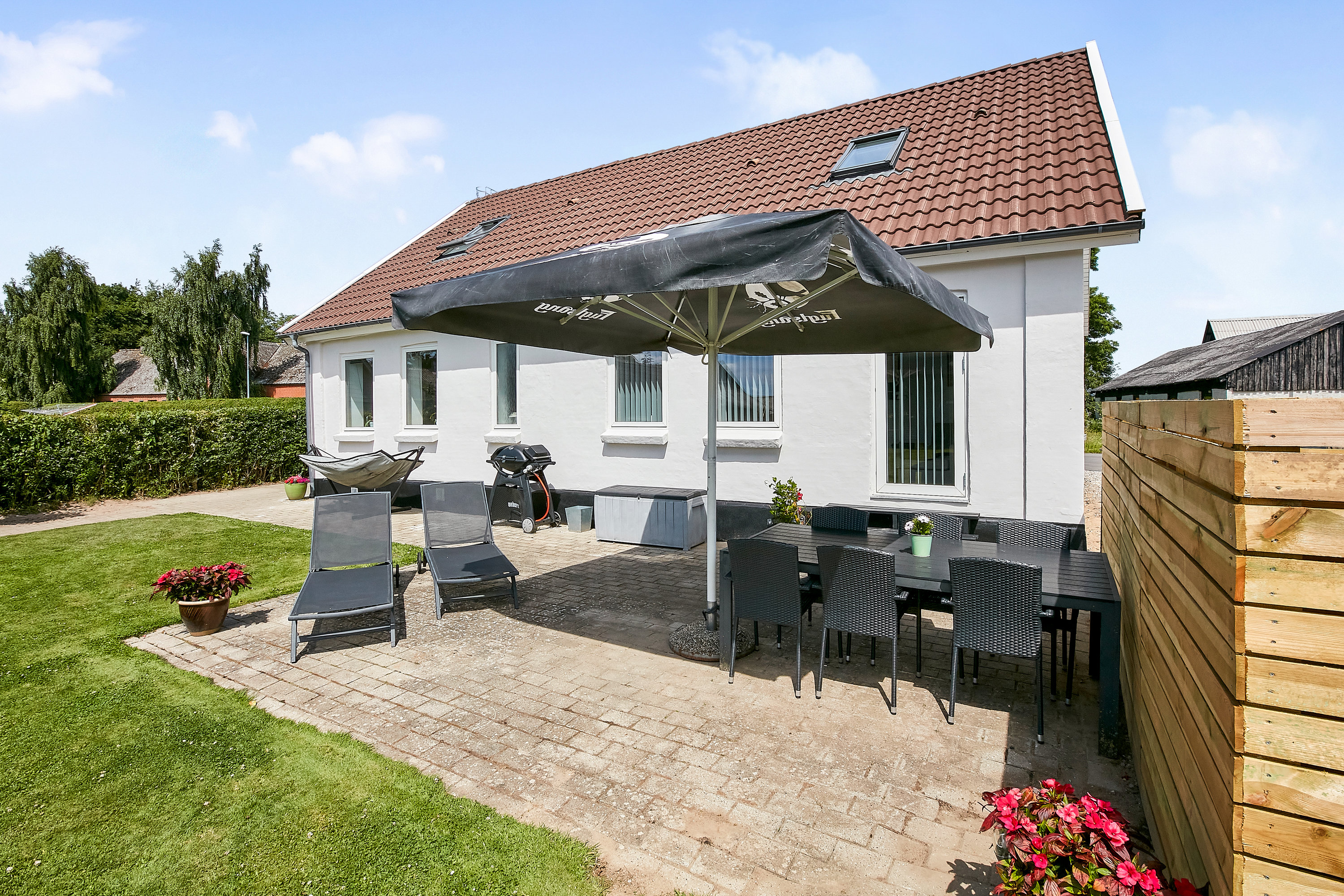 Miniaturebillede 1: terrasse. Billede af Østerenden 18, Hornborg, 8762 Flemming